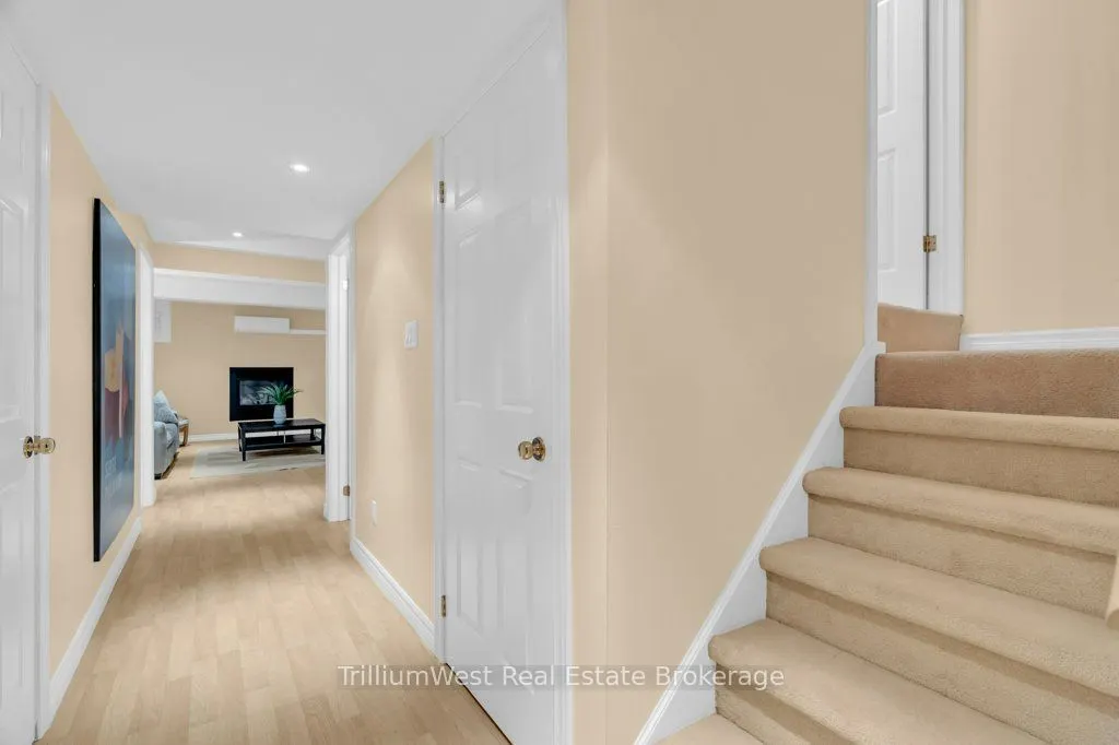 589 Winterburg Walk
