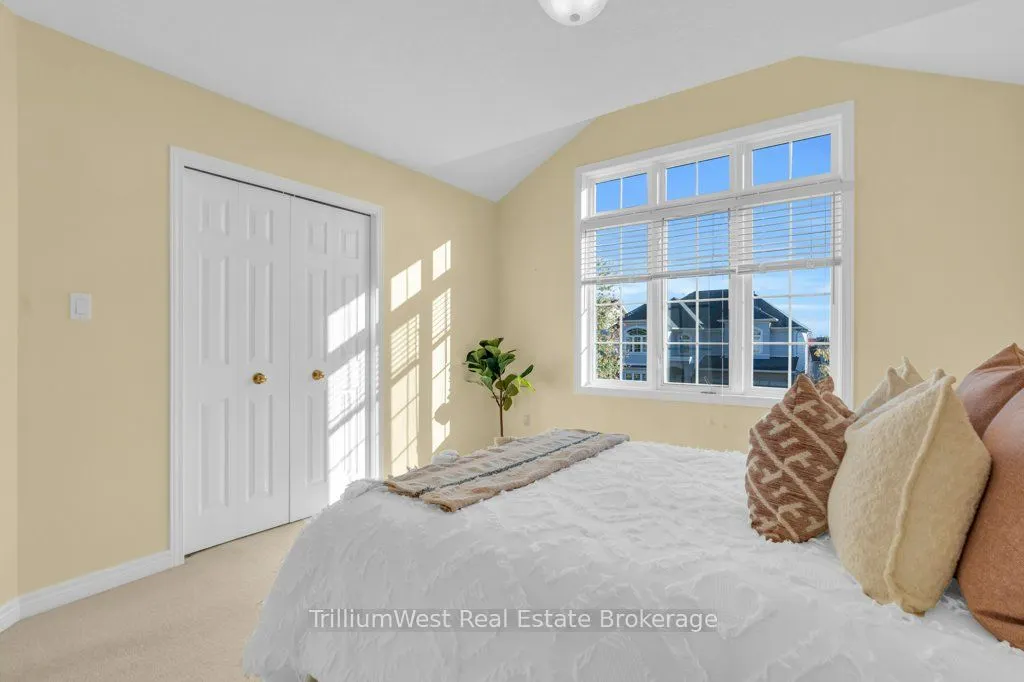 589 Winterburg Walk
