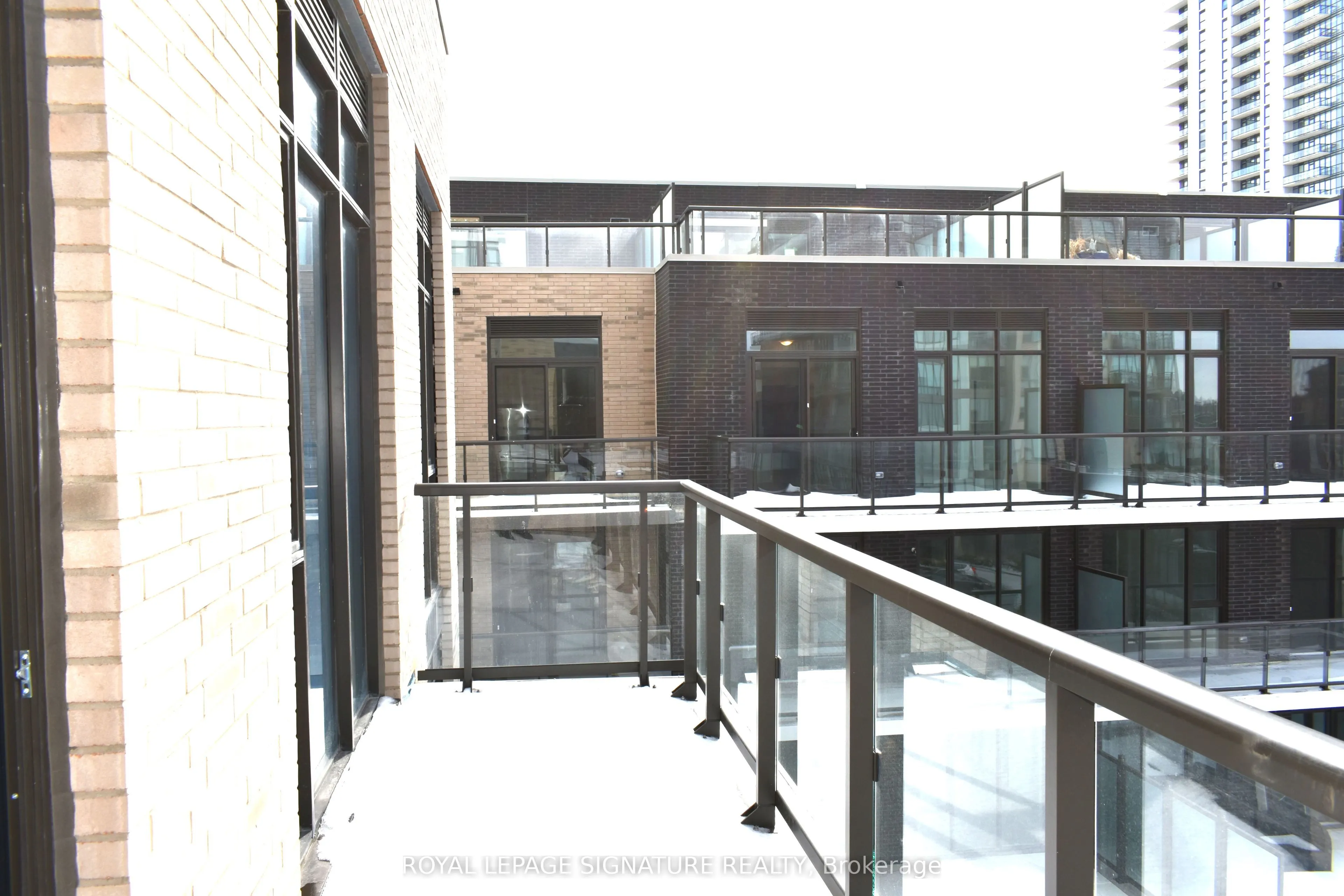 55 Duke Street W