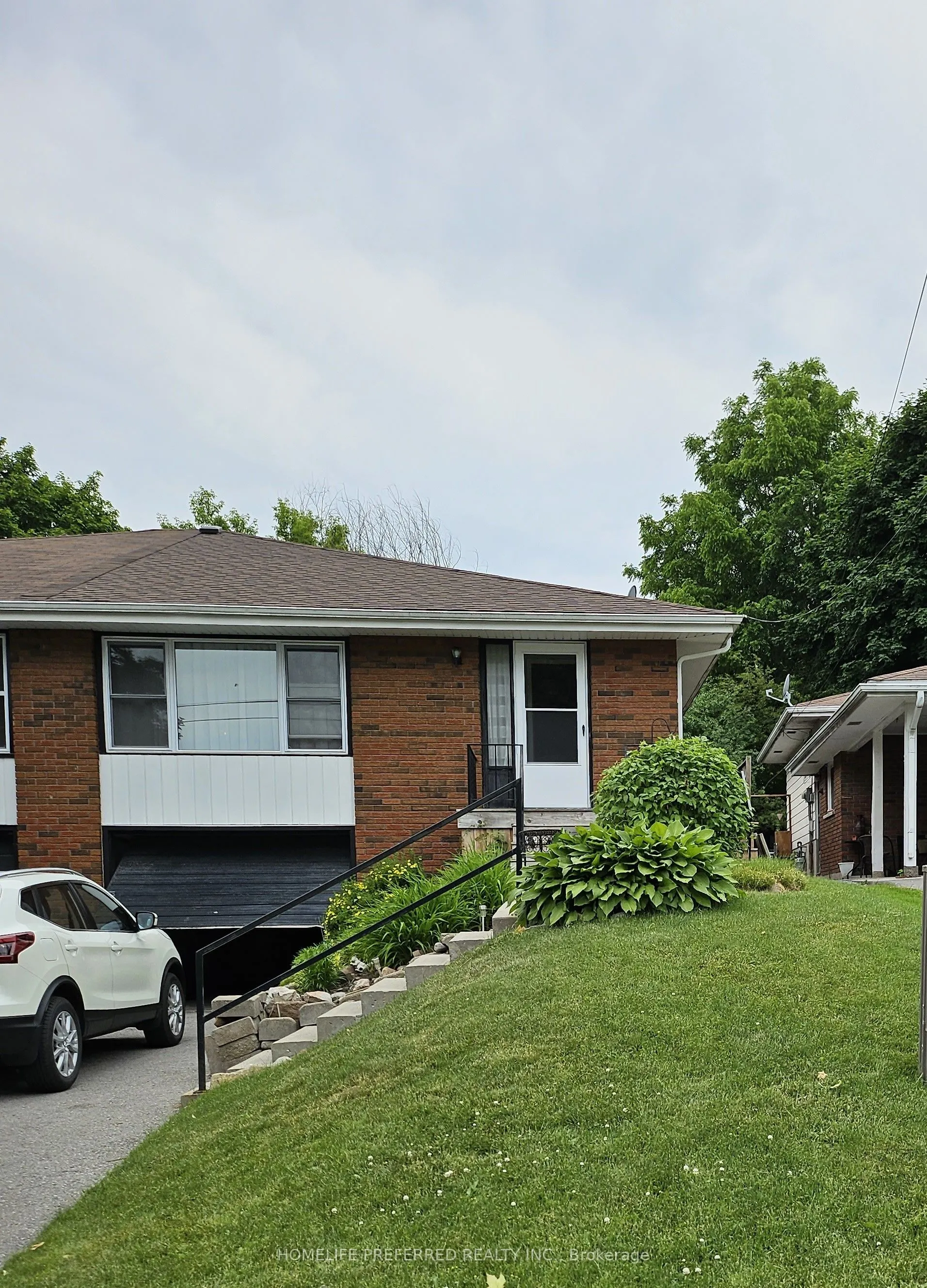 17B Beechwood Drive