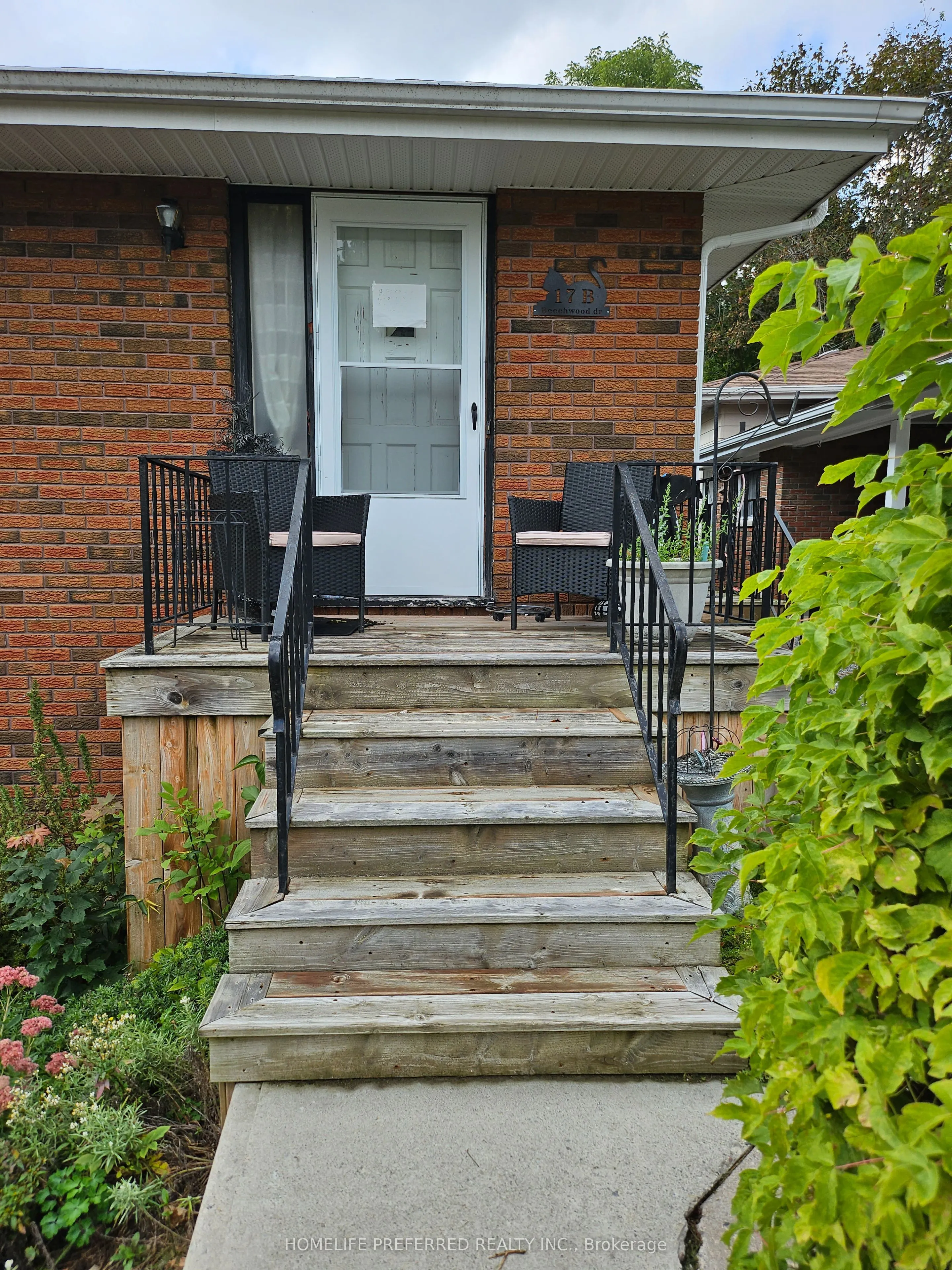 17B Beechwood Drive