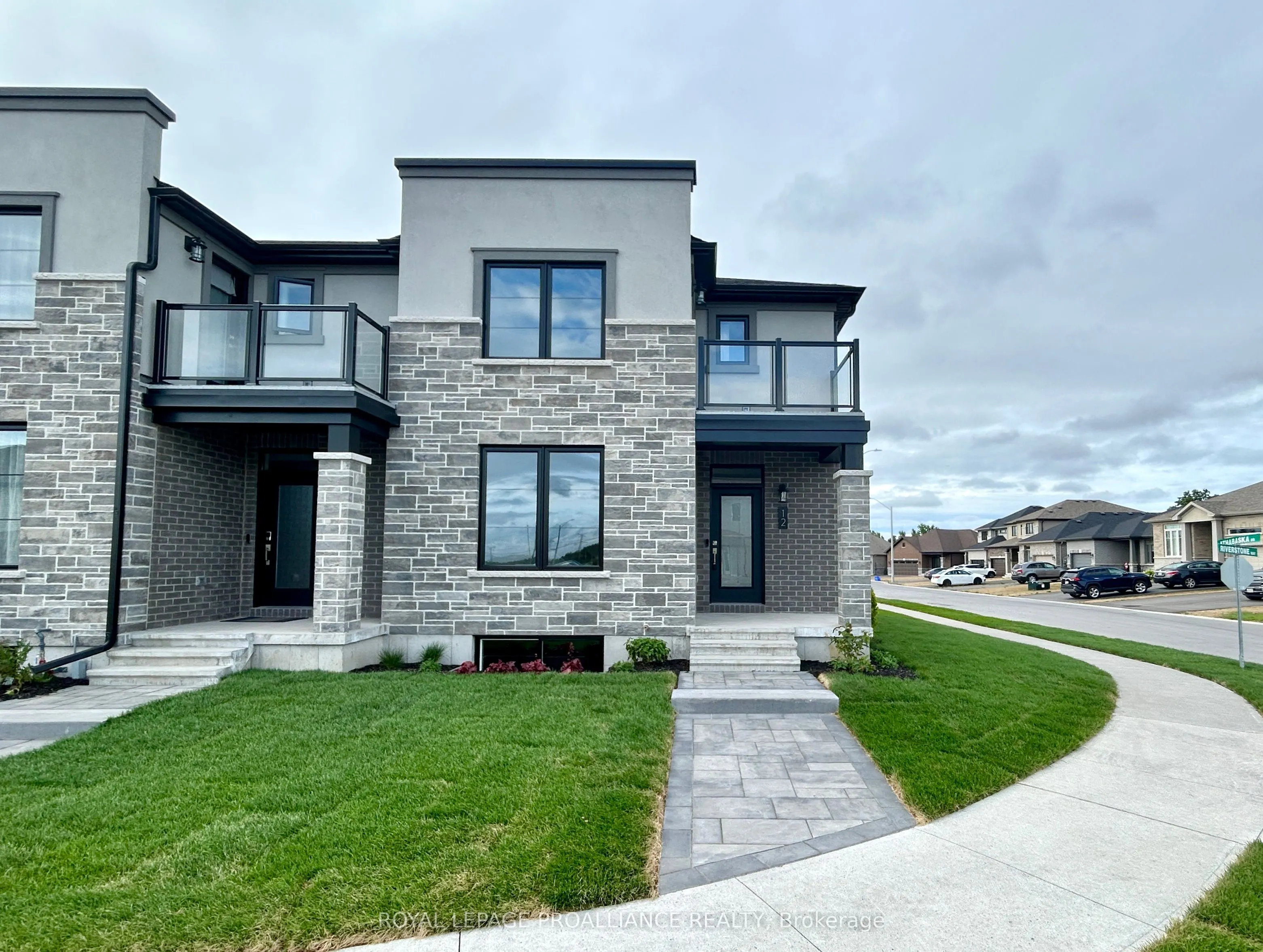 12 Riverstone Way