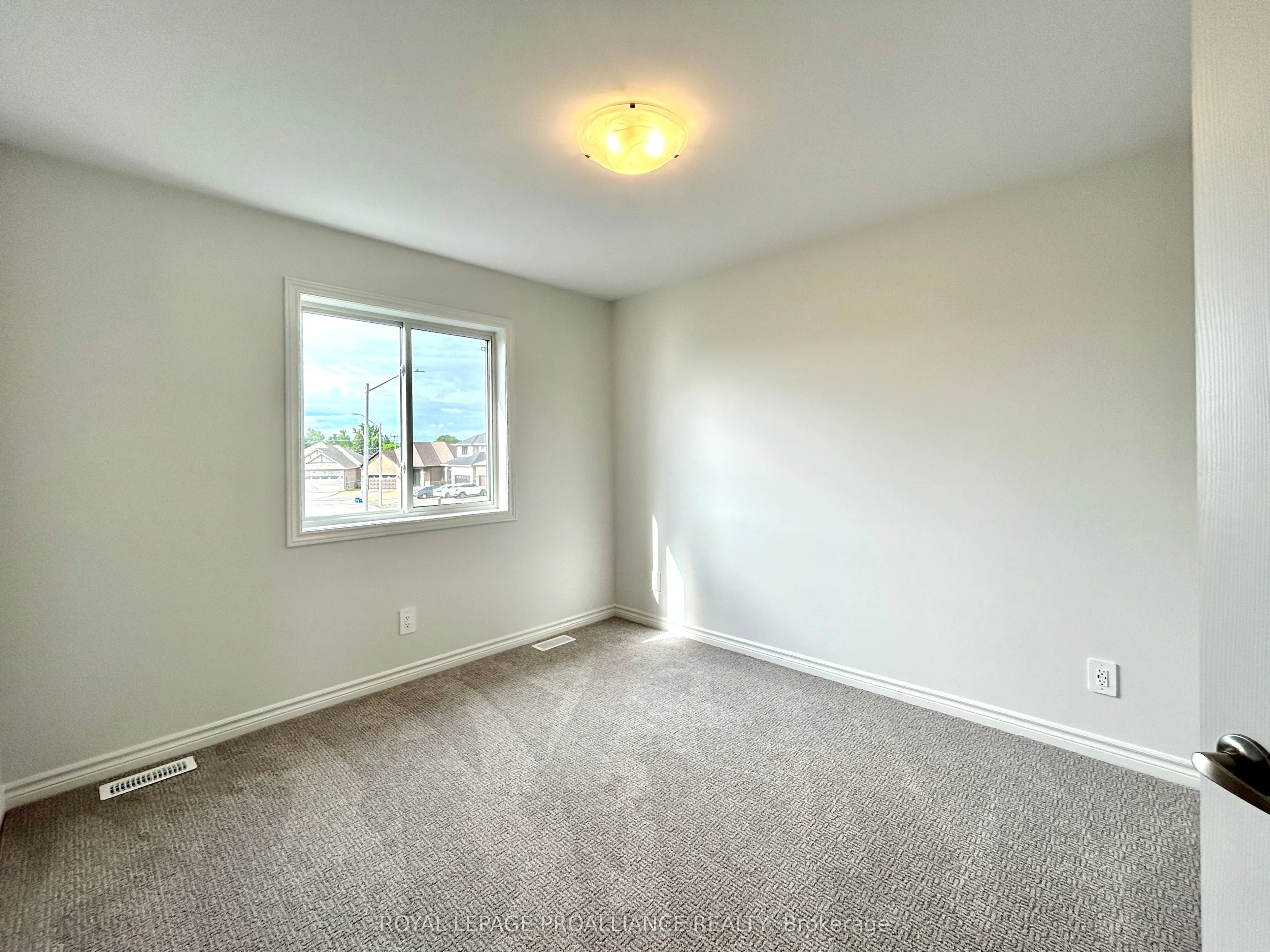 12 Riverstone Way