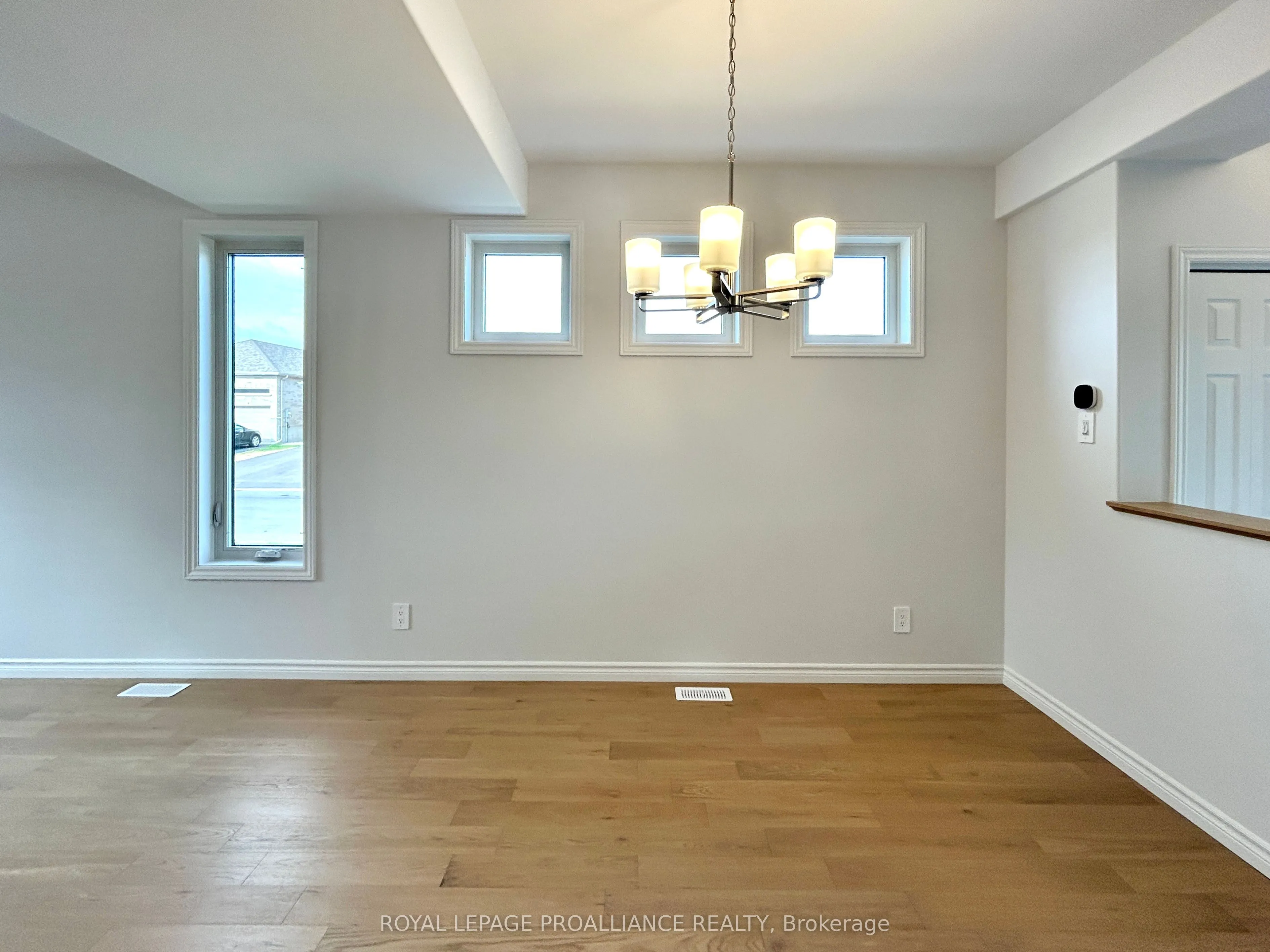 12 Riverstone Way