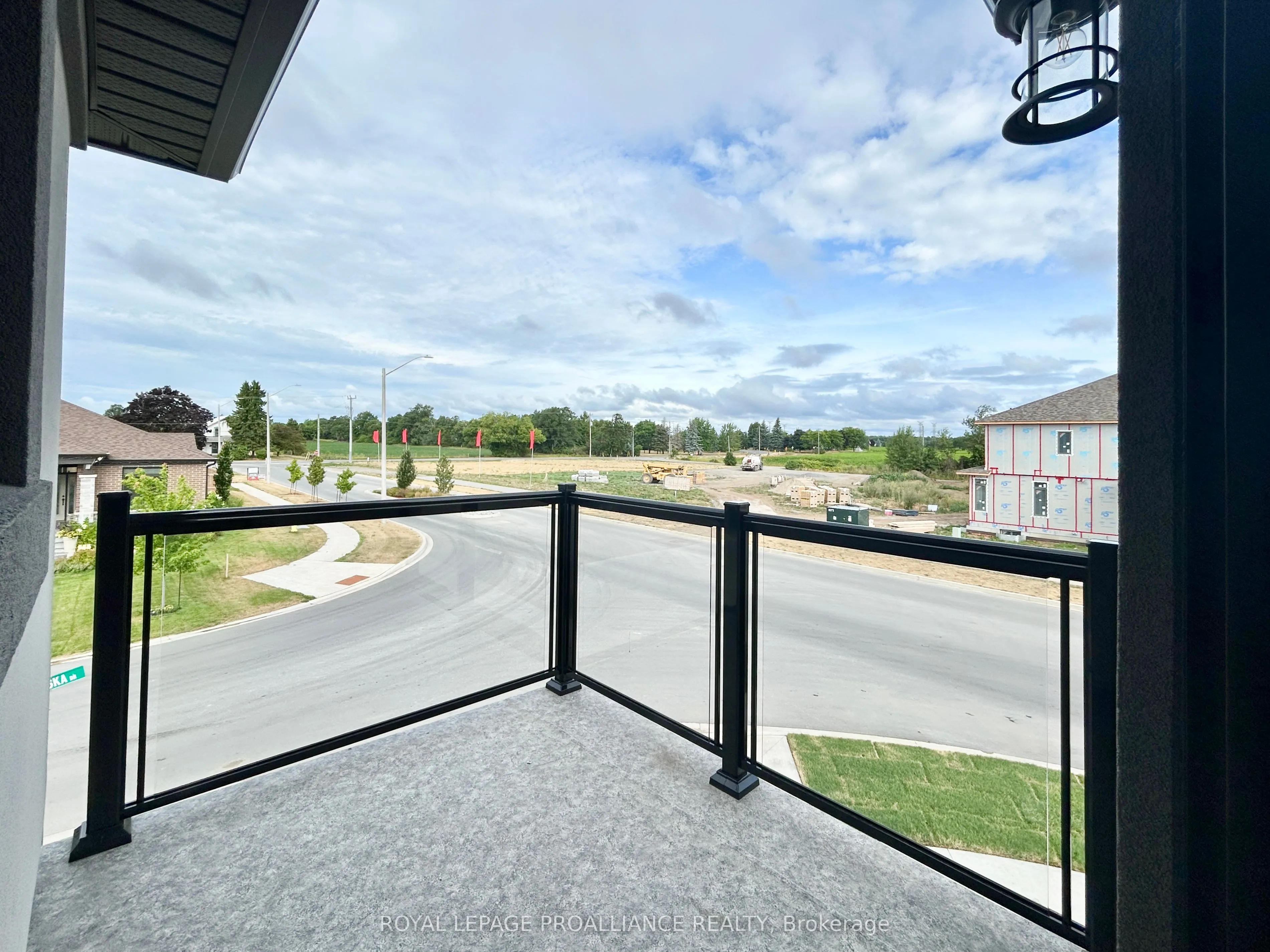 12 Riverstone Way