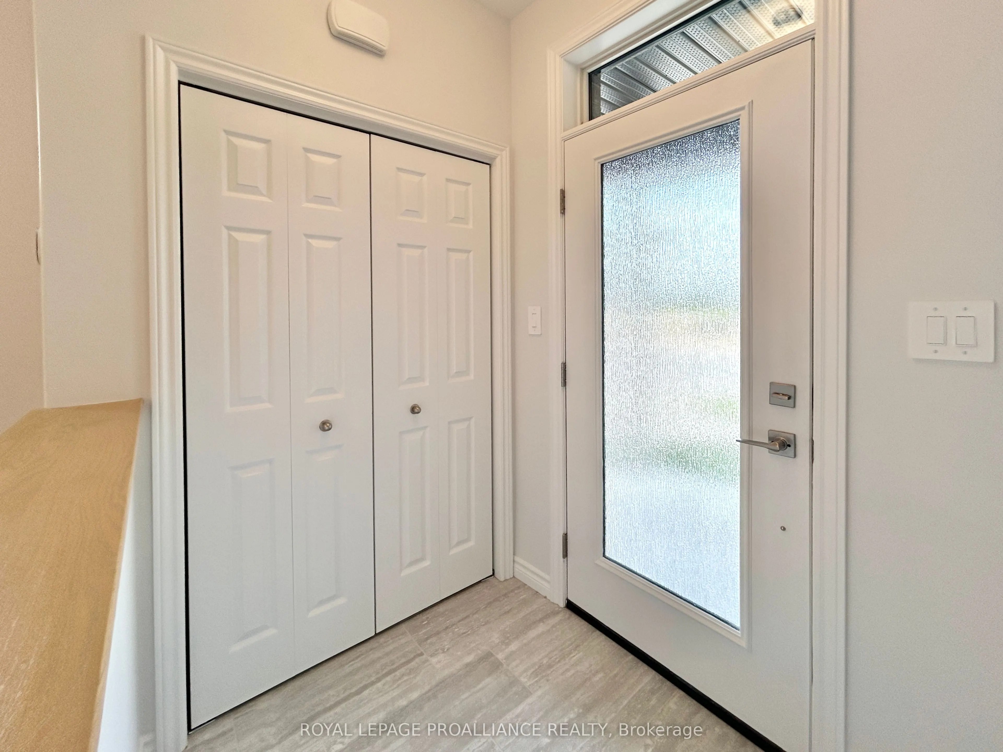 12 Riverstone Way