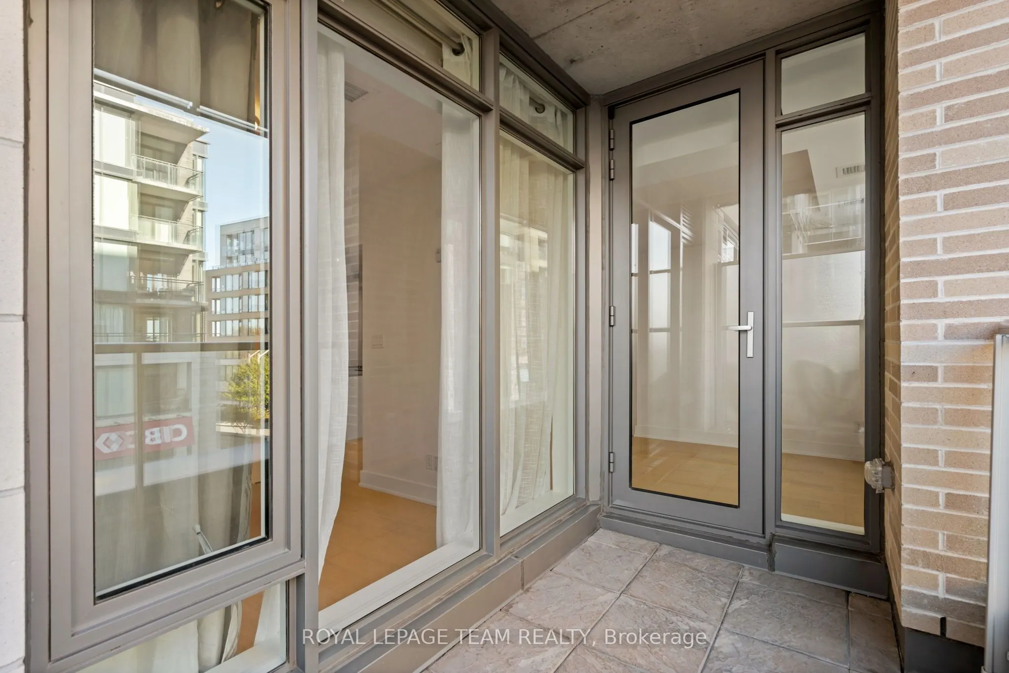108 RICHMOND Road, #207