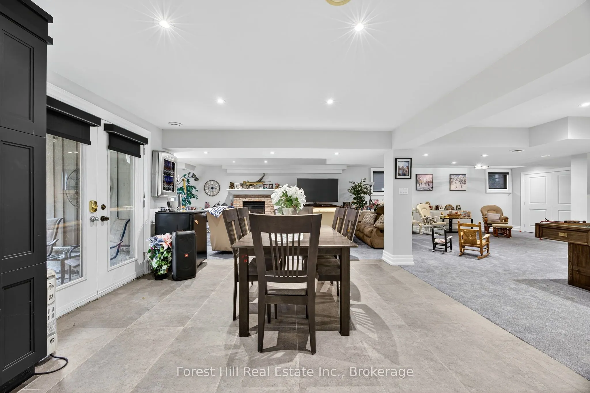 19 Breakwater Court
