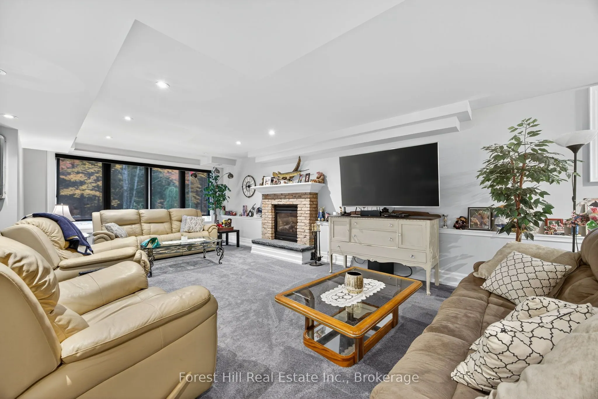 19 Breakwater Court