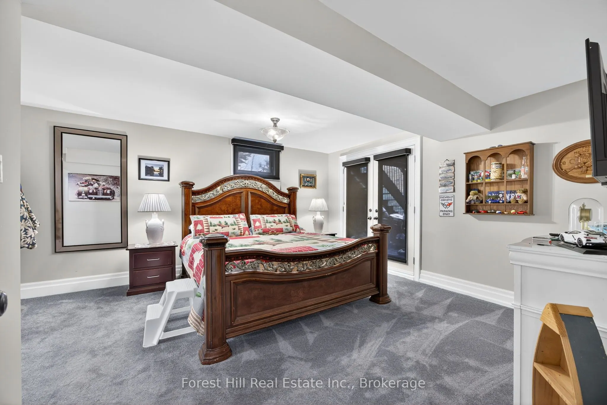 19 Breakwater Court