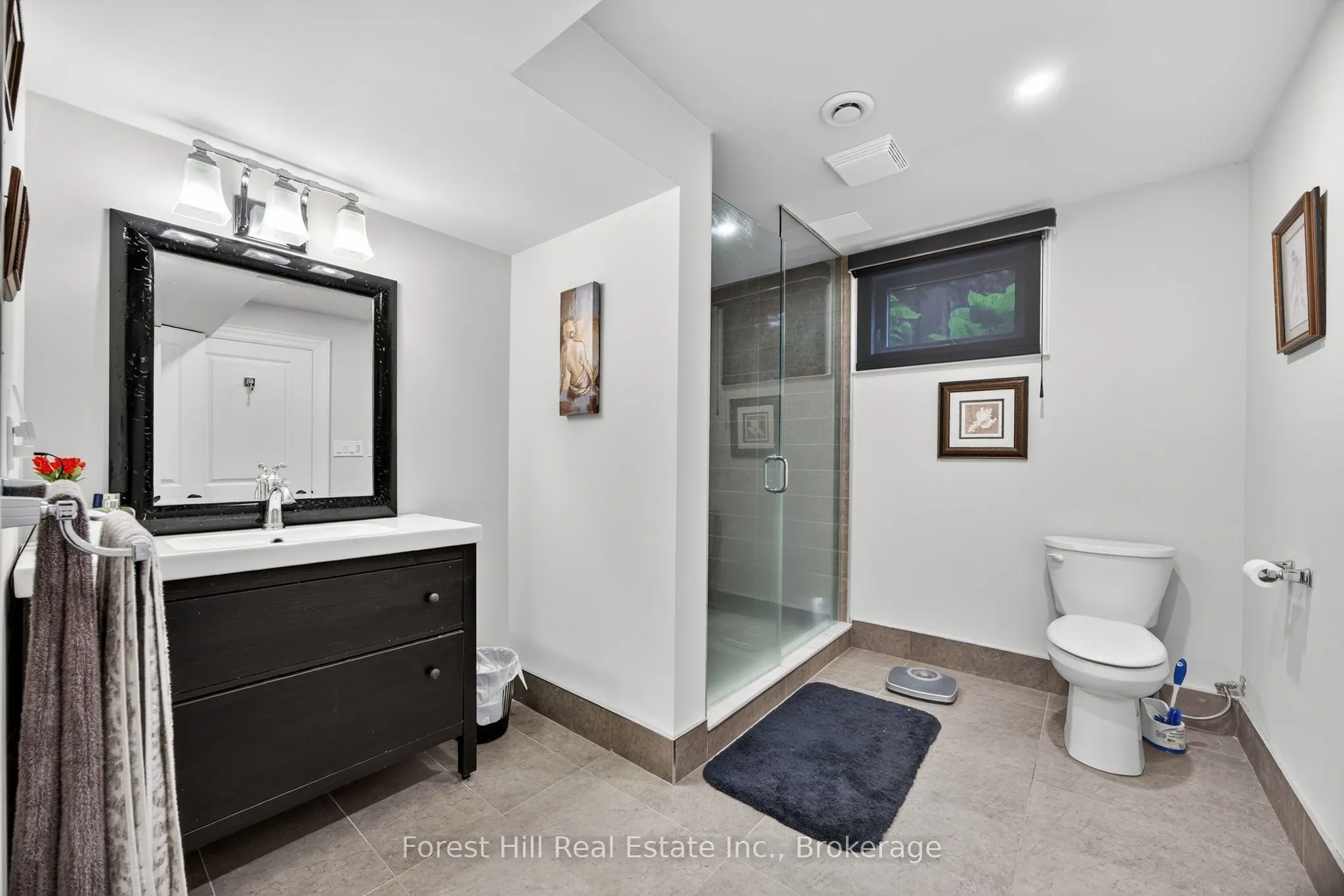 19 Breakwater Court