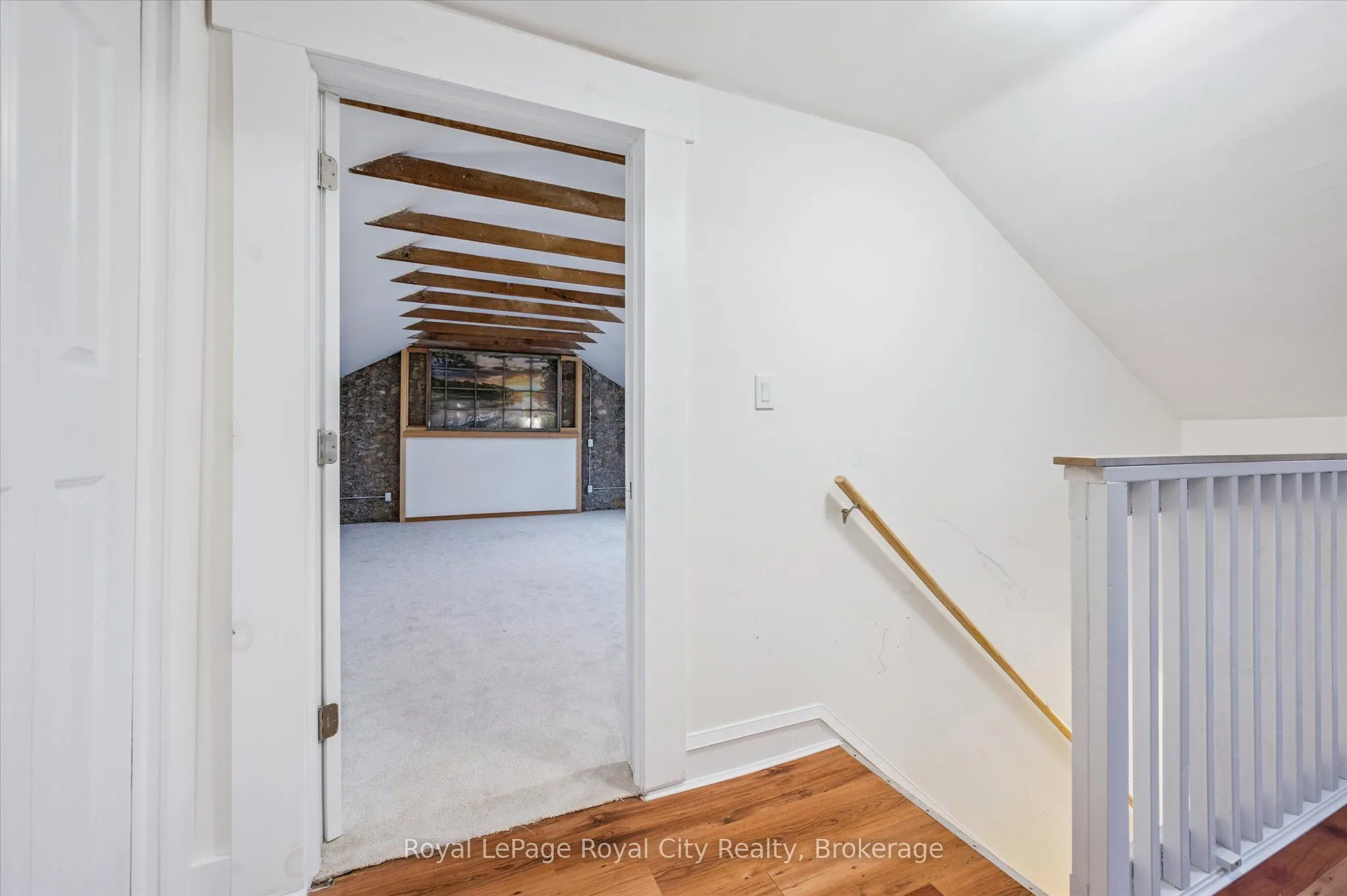 129 Metcalfe Street, #B