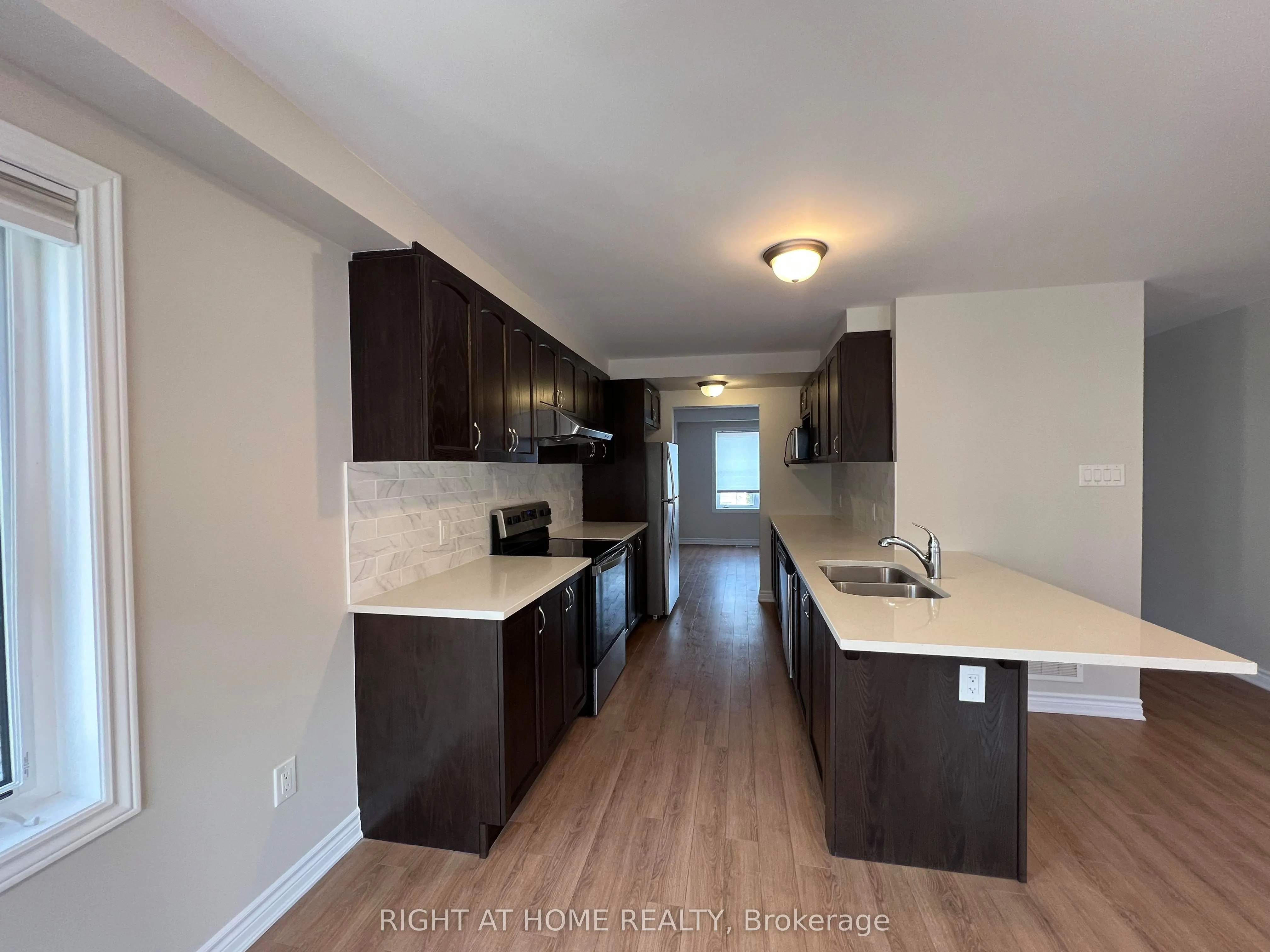 195 HARMATTAN Avenue