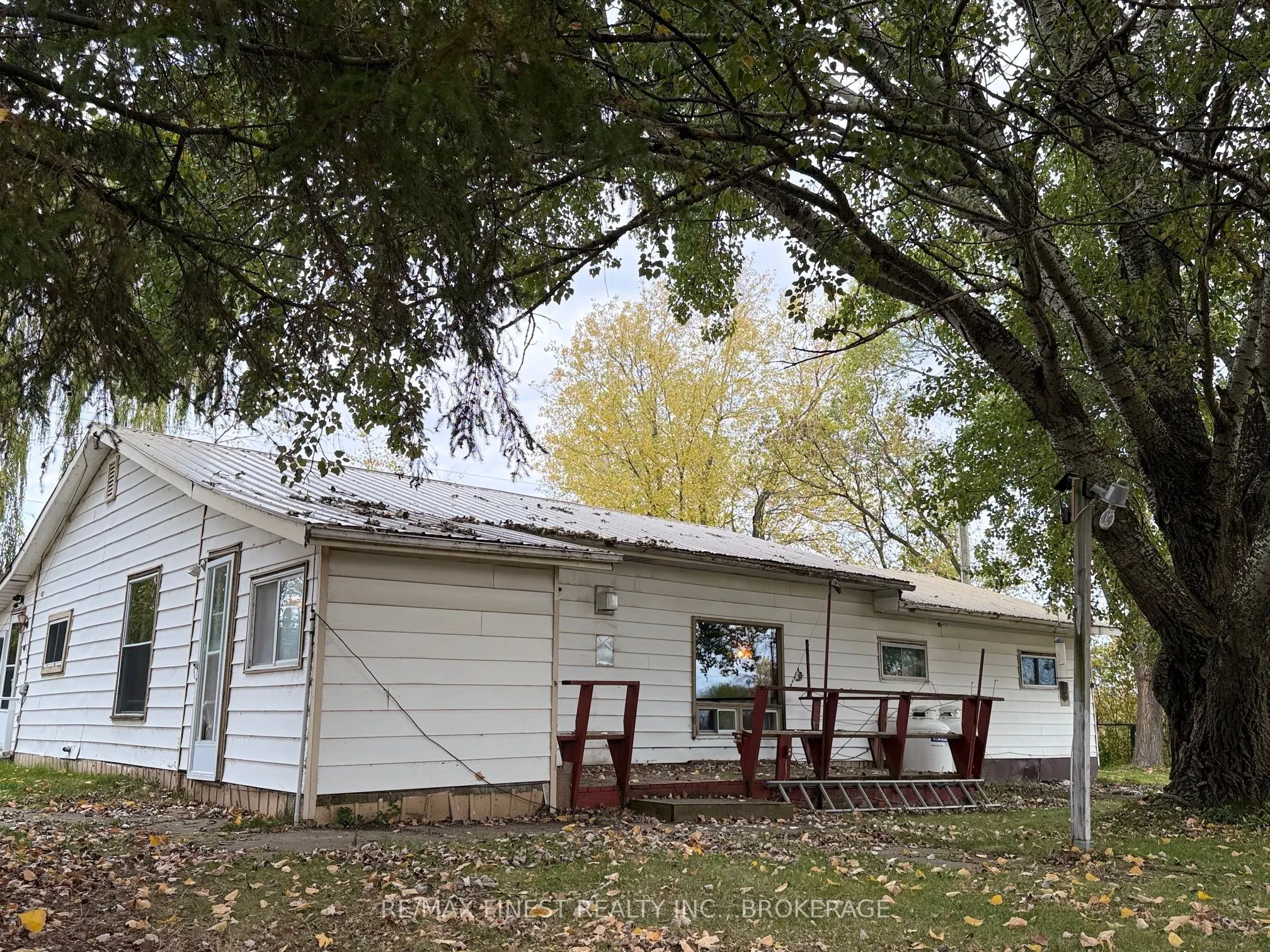 1623 Road 96