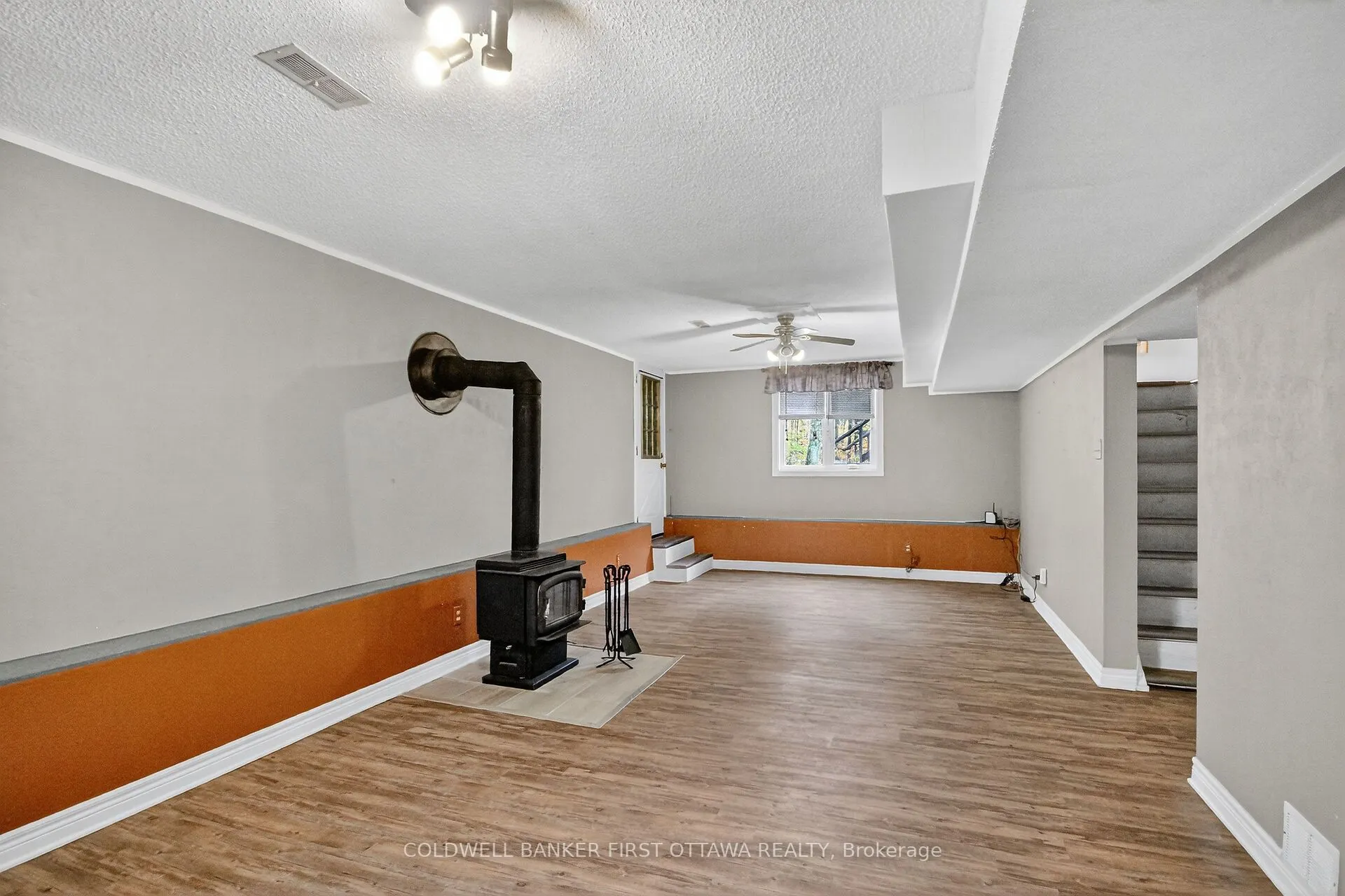 183 Foster Road