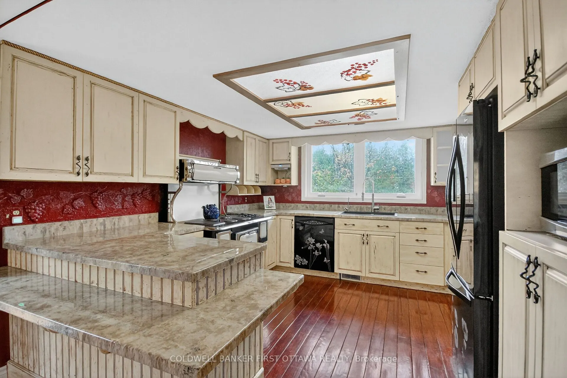 183 Foster Road