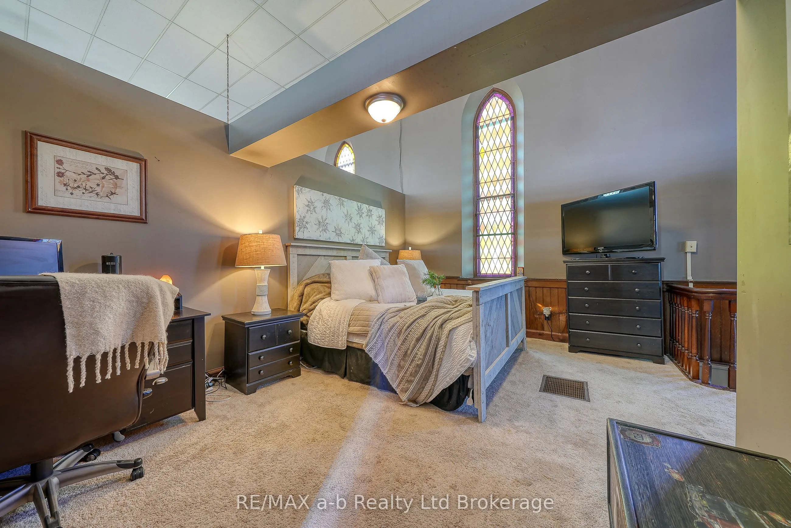 5924 Putnam Road
