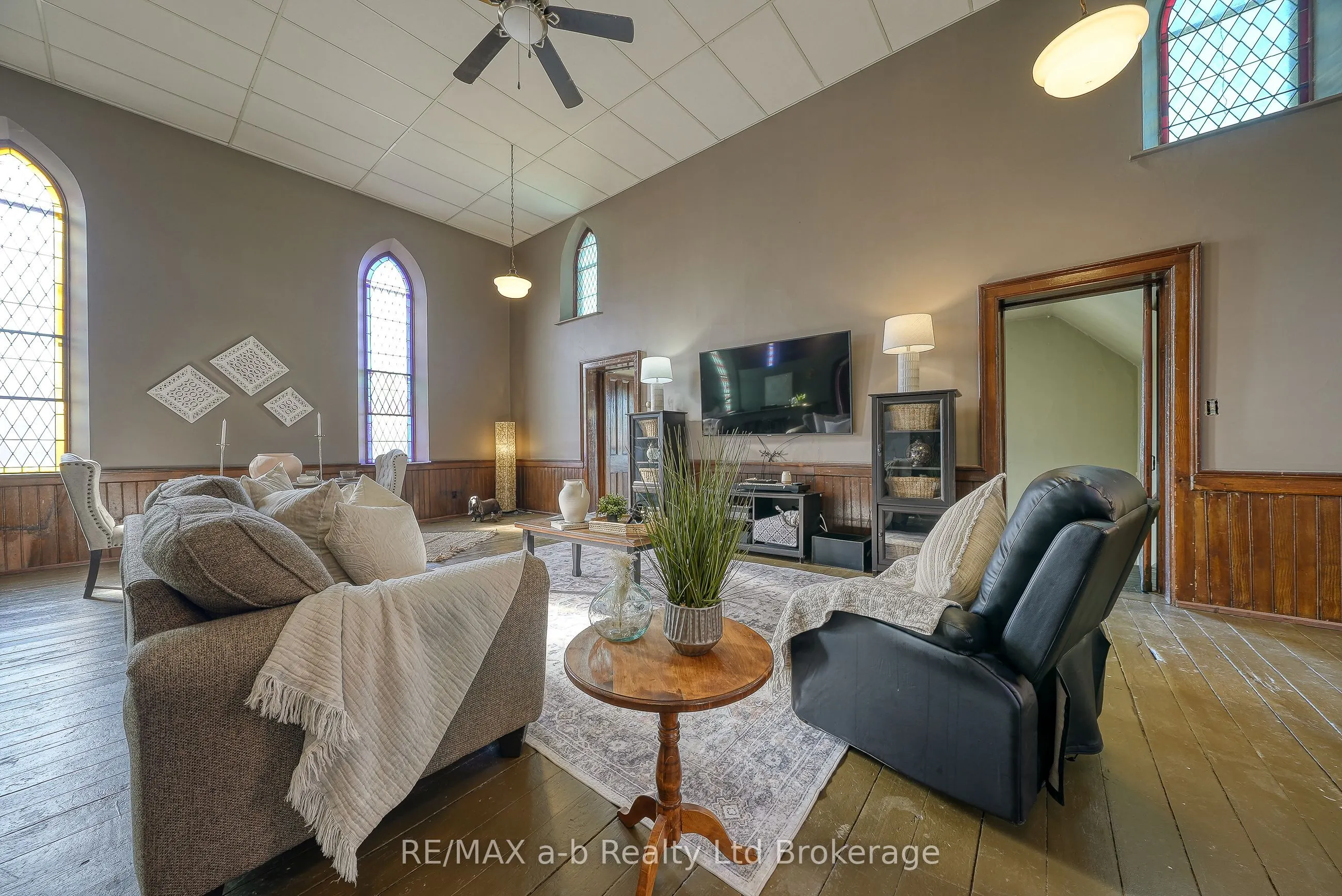 5924 Putnam Road