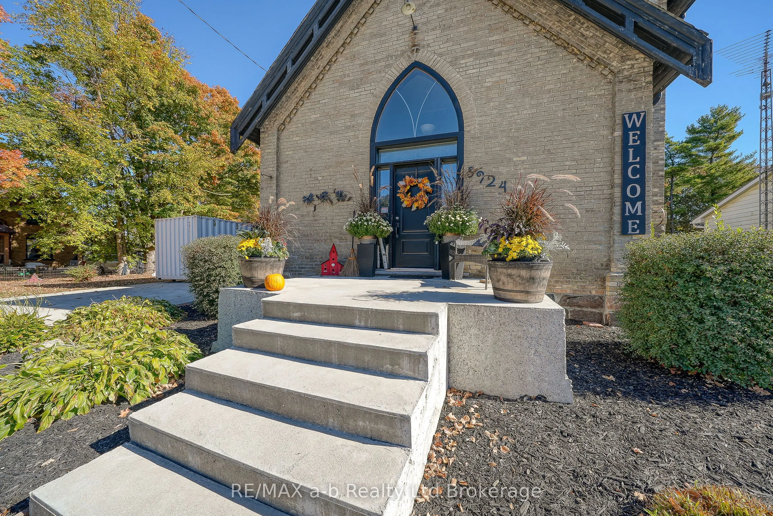 5924 Putnam Road
