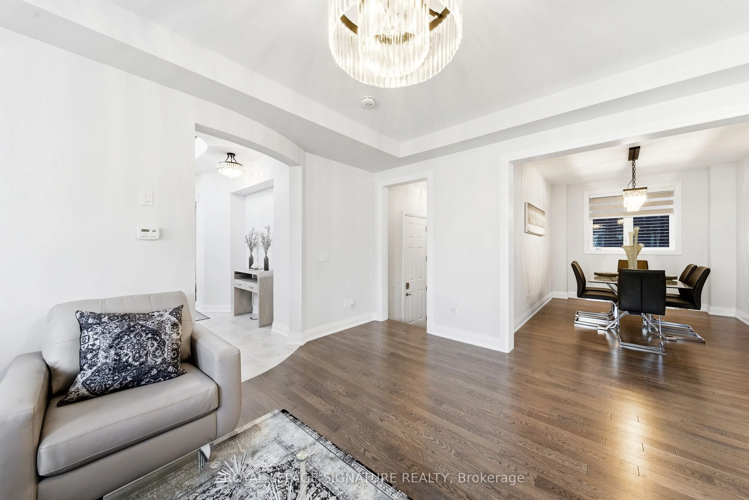 984 Centennial Court