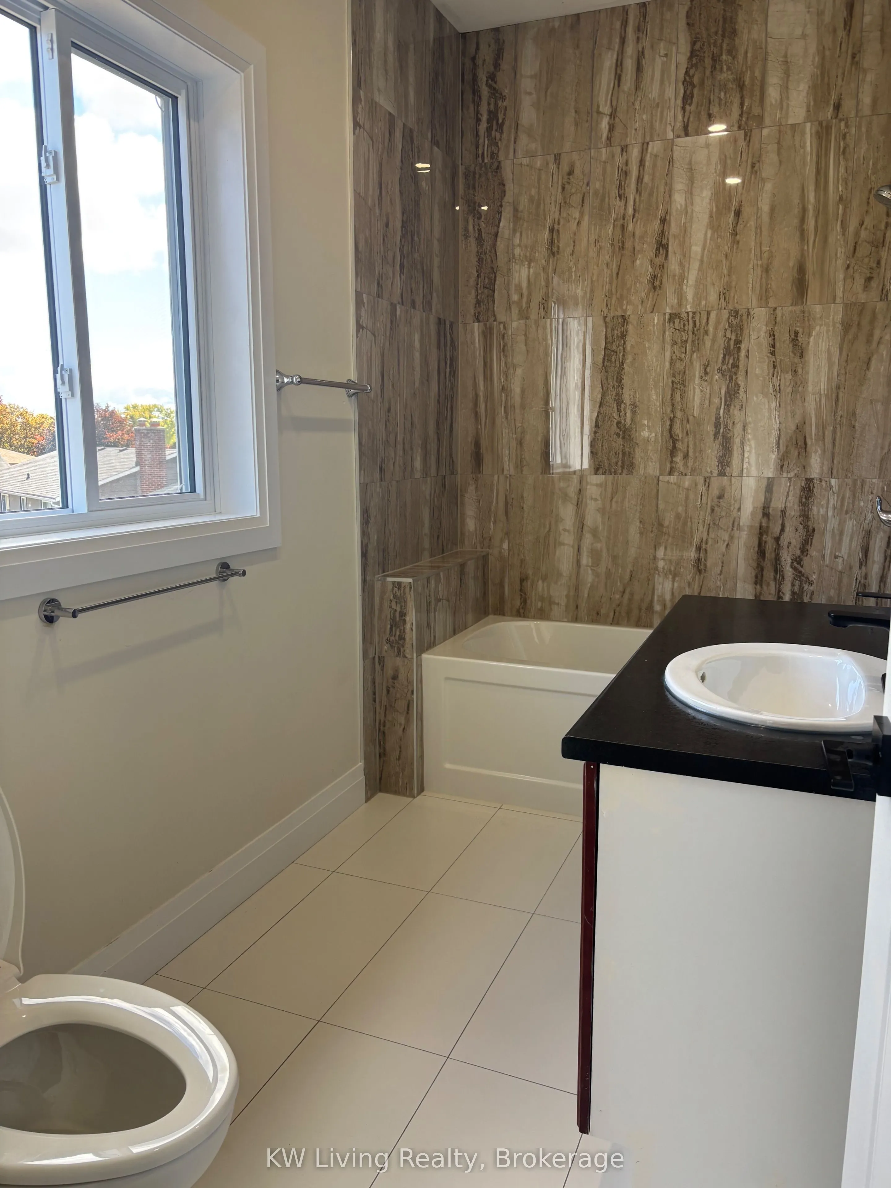 3A1 Kovac Road, #Upper