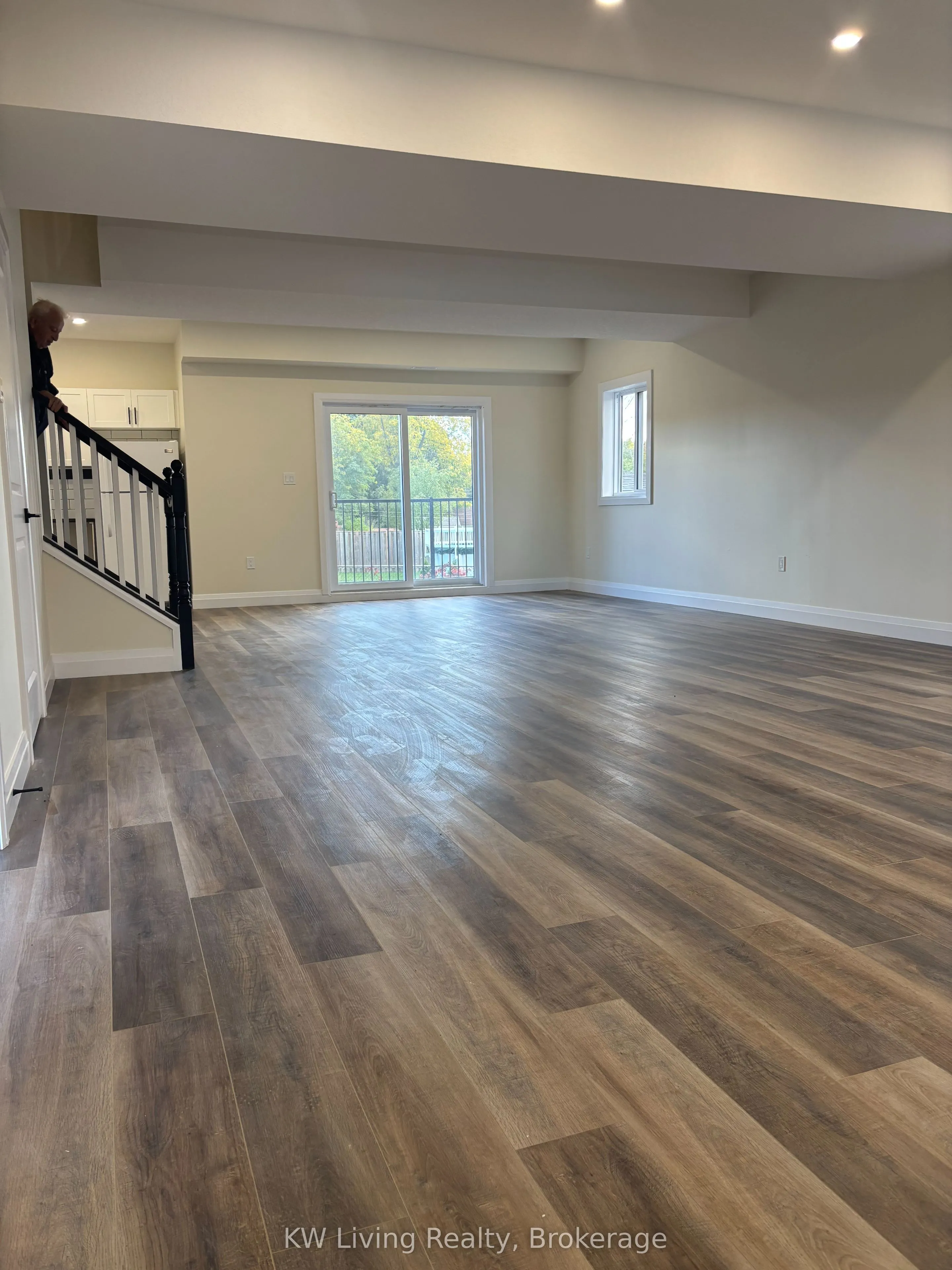 3A1 Kovac Road, #Upper