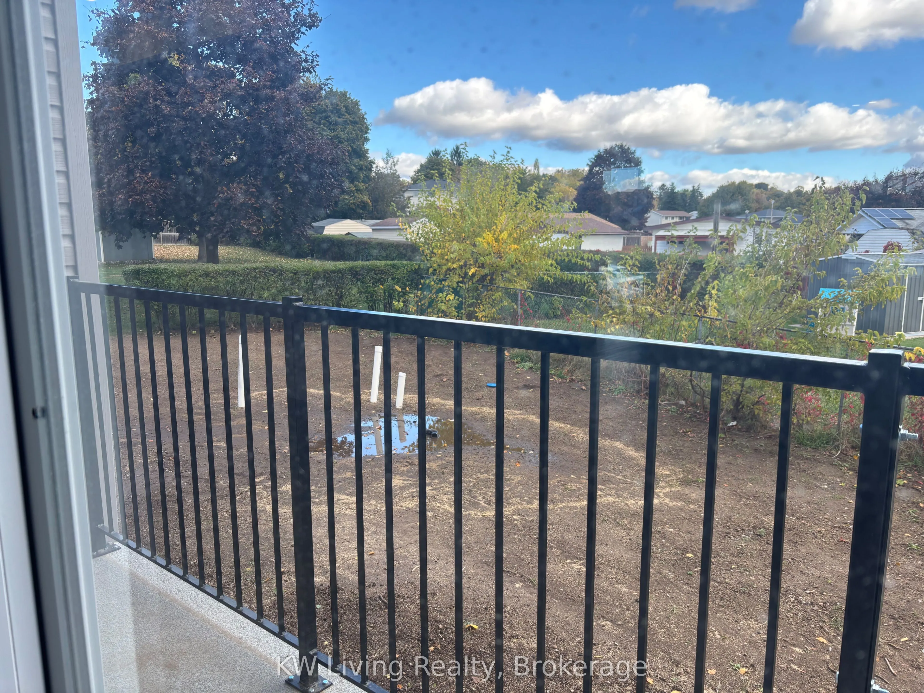 3A1 Kovac Road, #Upper