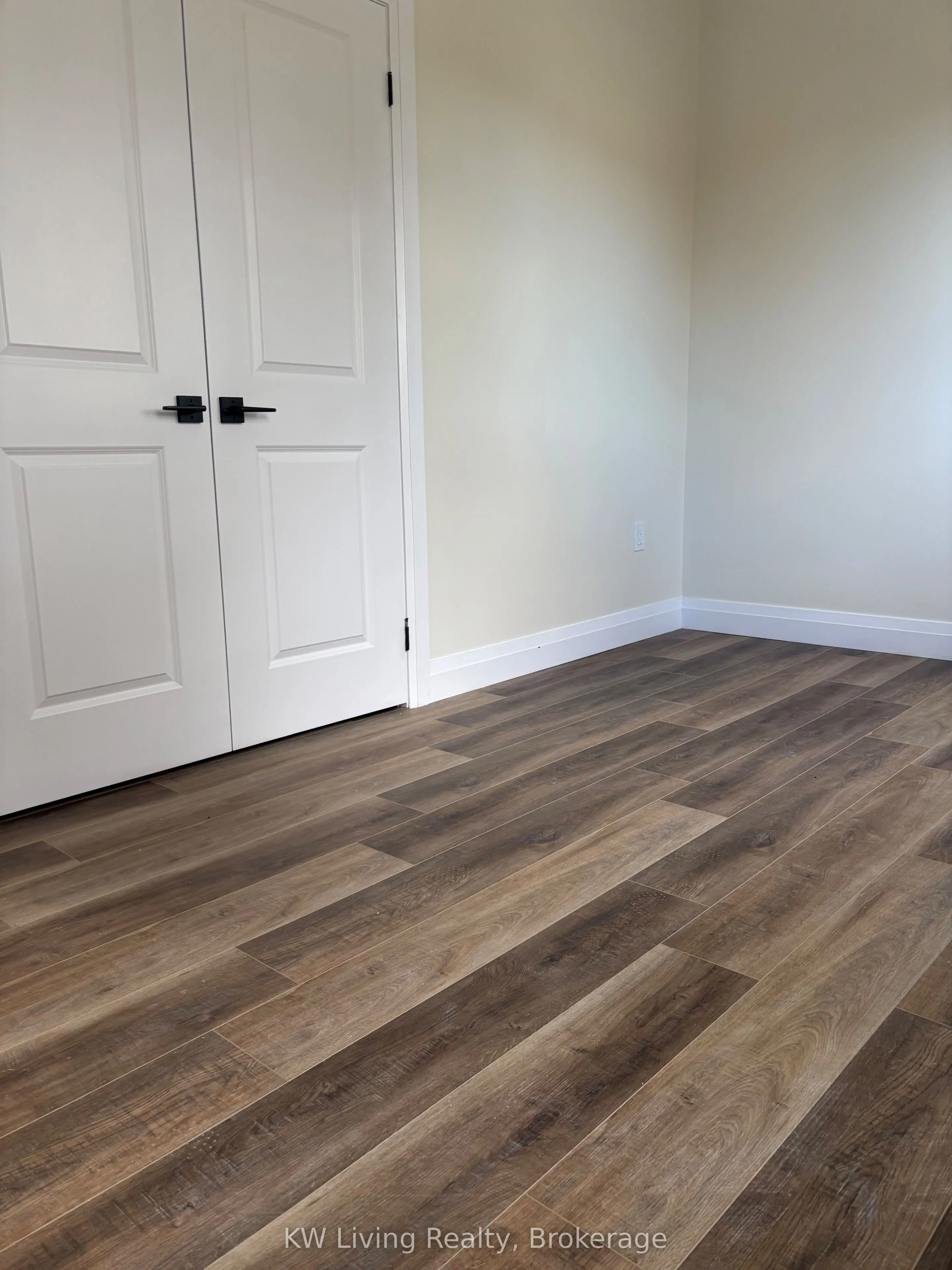 3A1 Kovac Road, #Upper