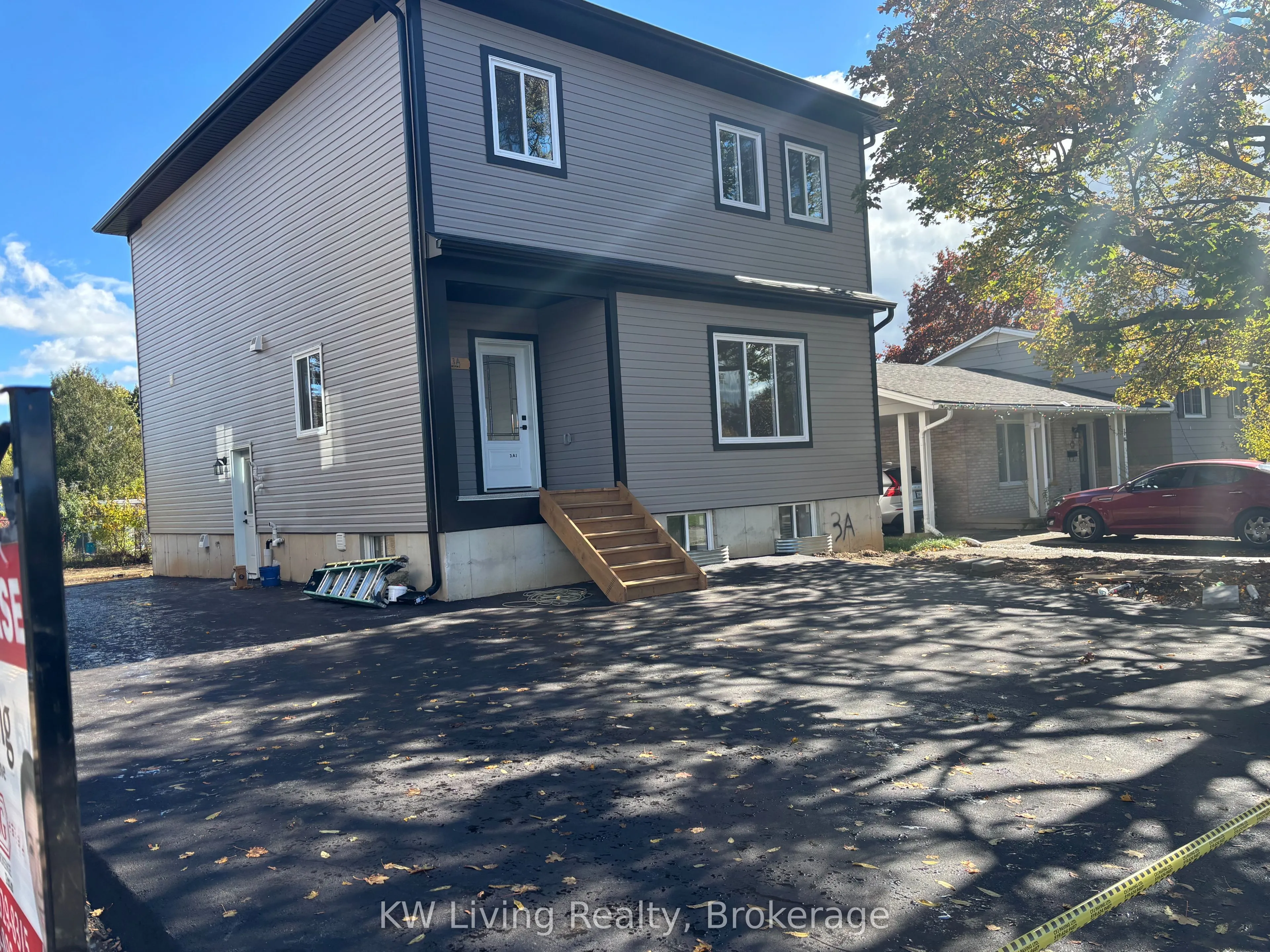 3A1 Kovac Road, #Upper