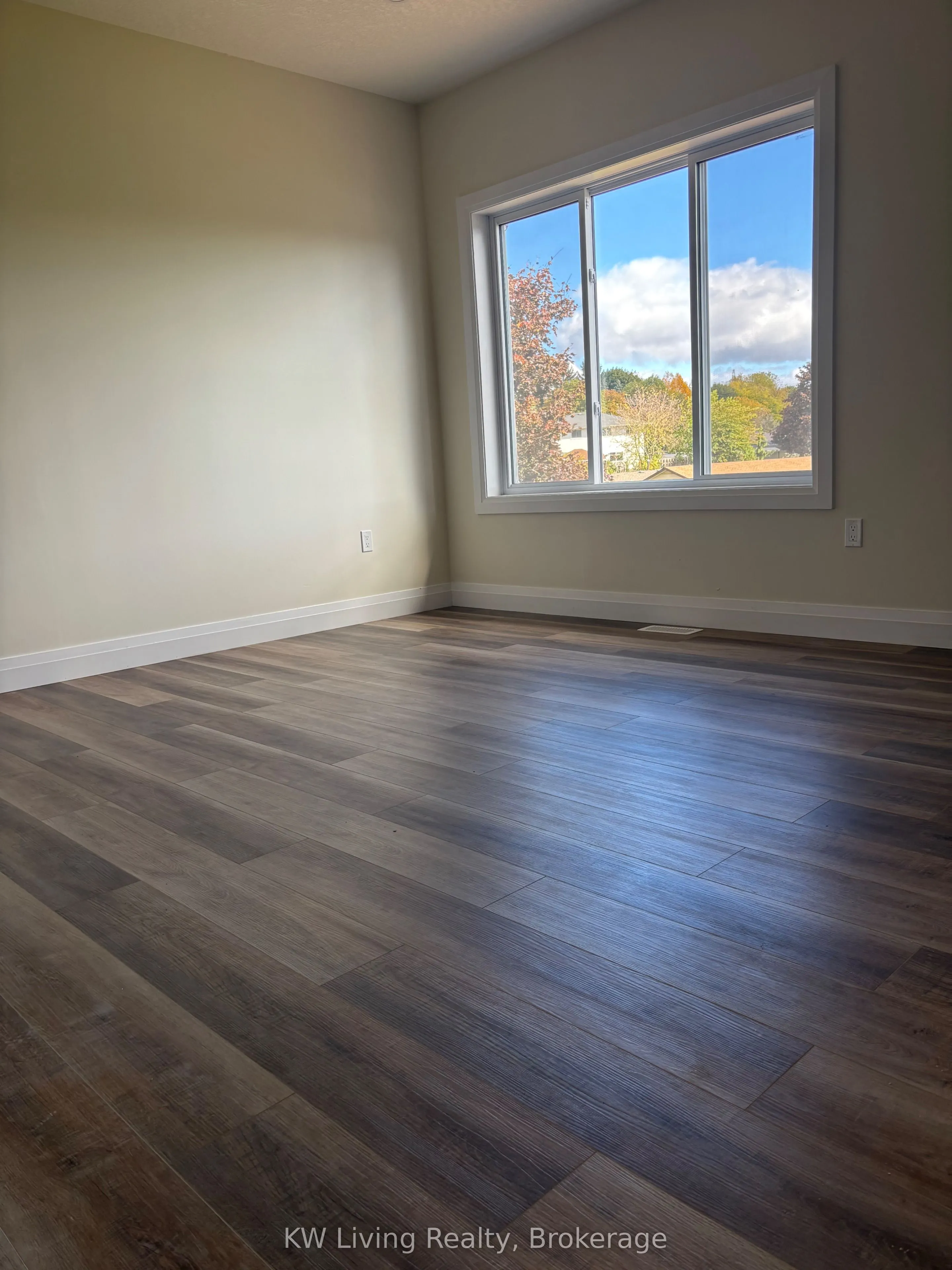 3A1 Kovac Road, #Upper