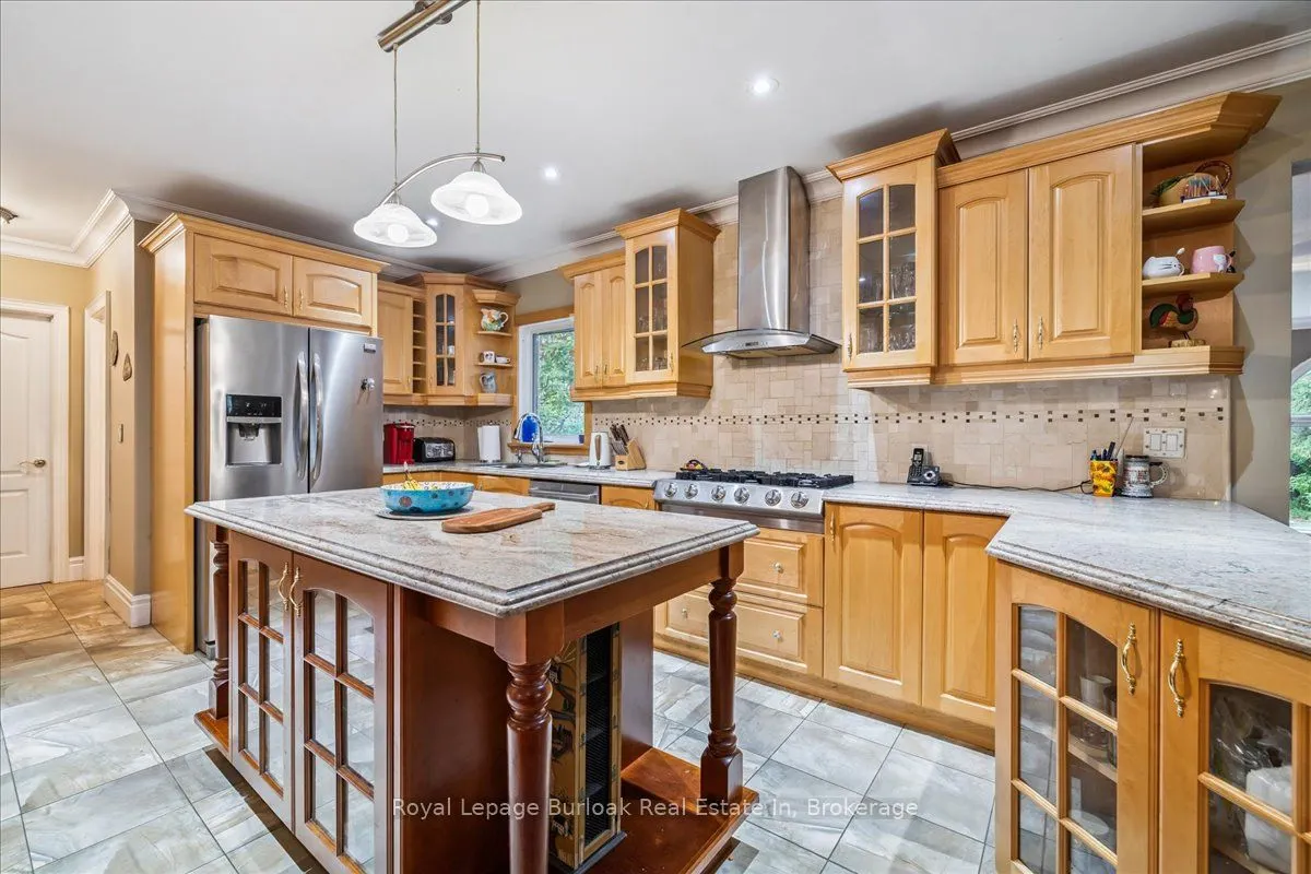 976 Garden Lane