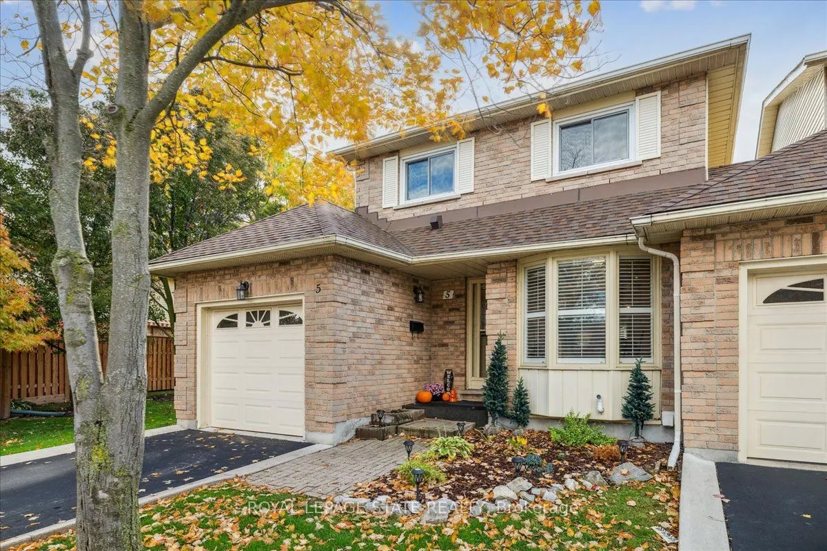 15 Ellington Avenue, #5