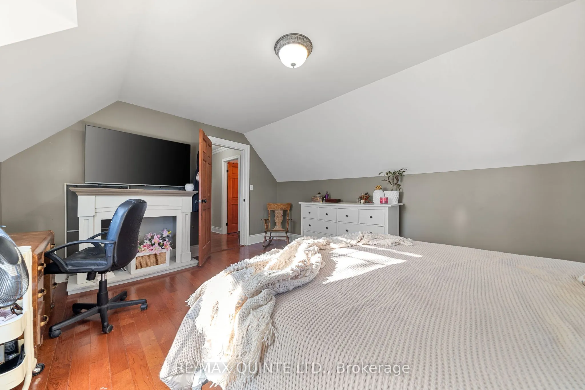 562 Trenton Frankford Road