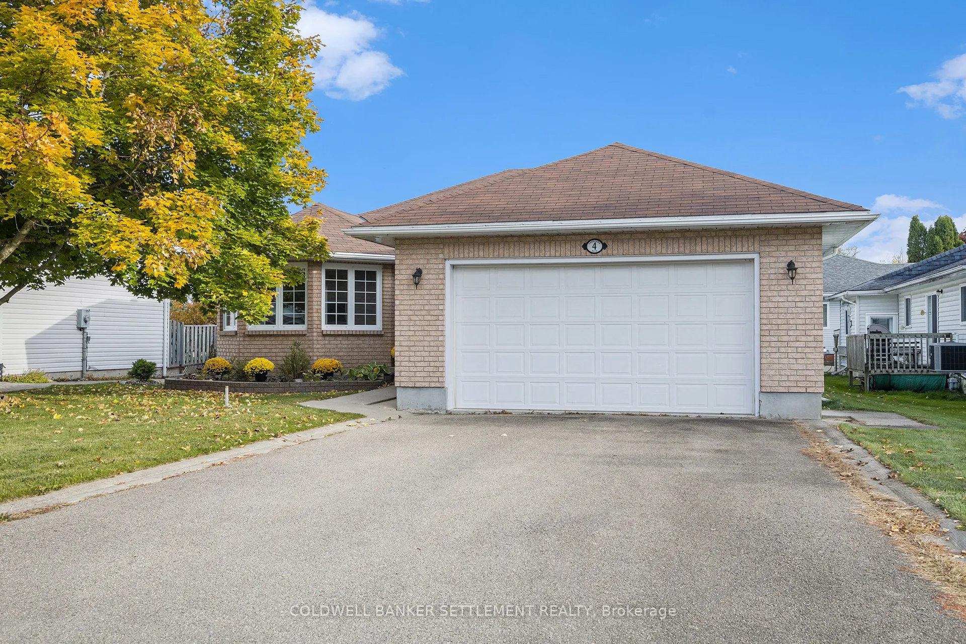 4 Treelawn Boulevard