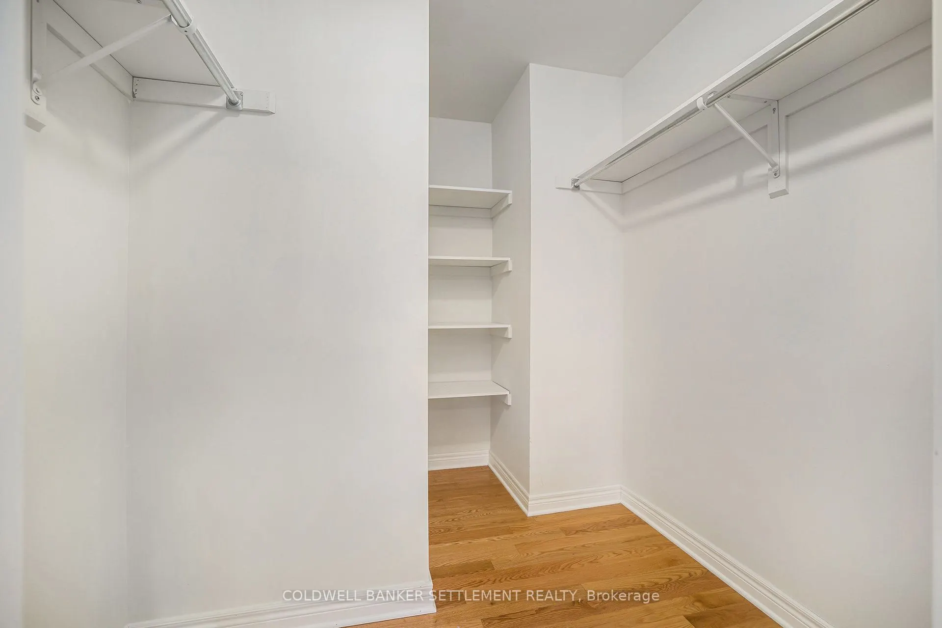 4 Treelawn Boulevard