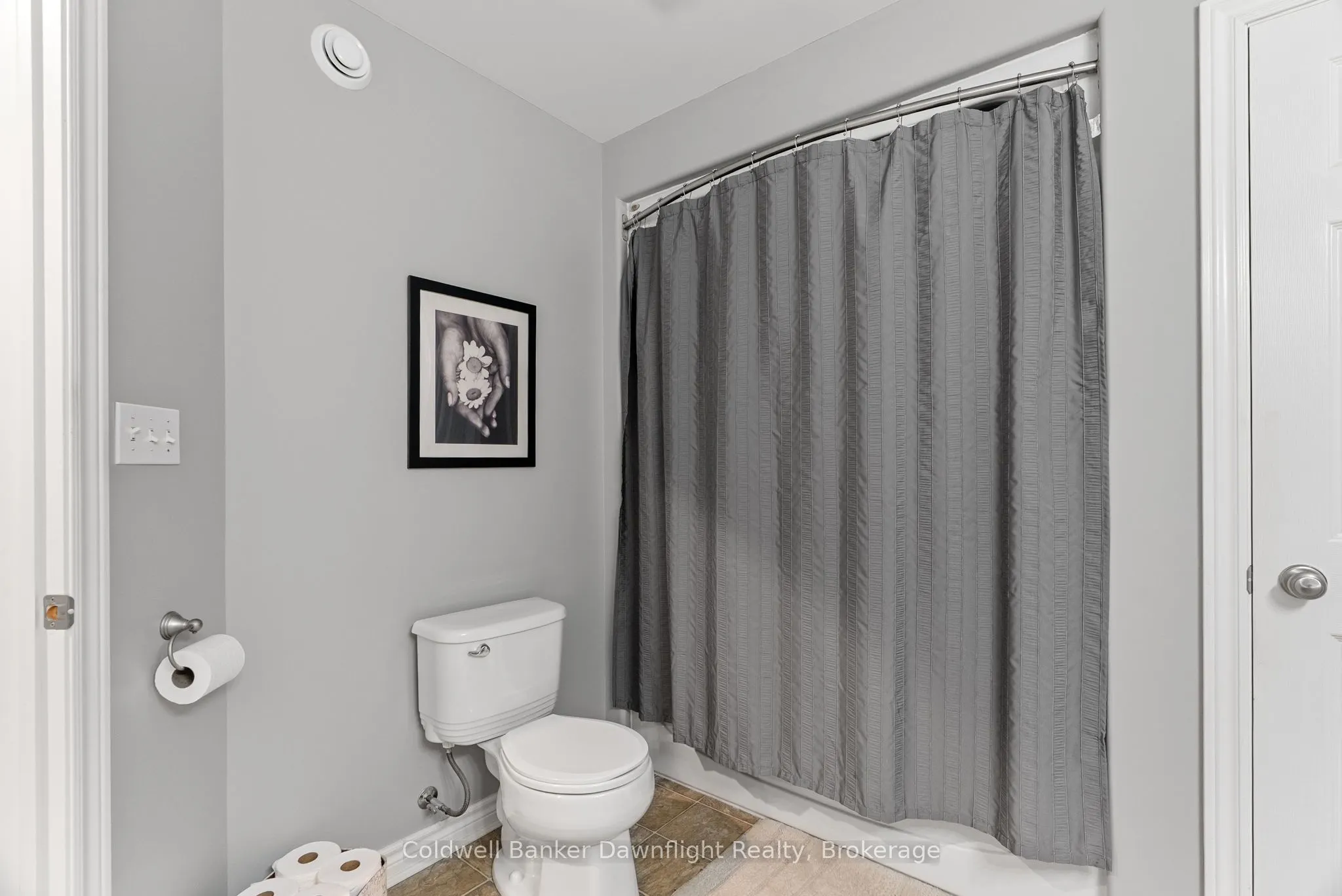 86 Huron Street W