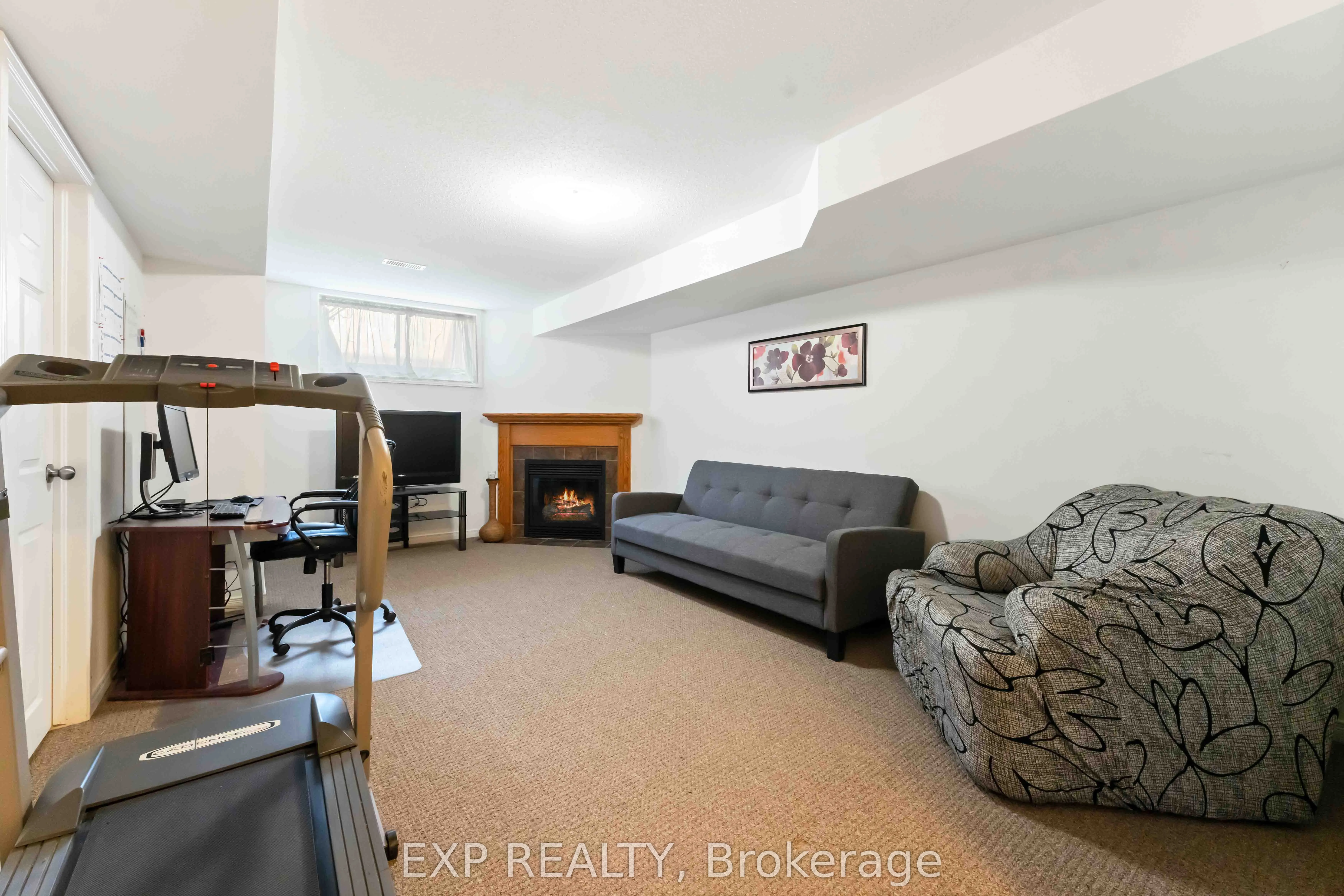438 Haresfield Court
