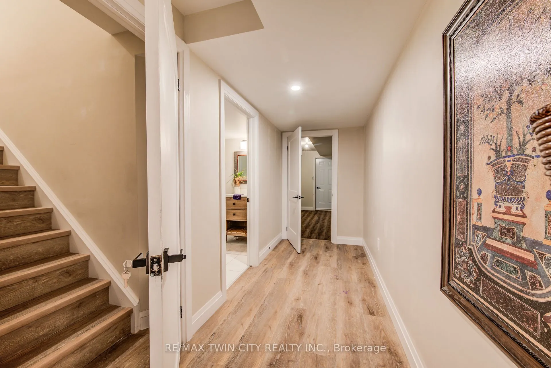 928 Chapel Hill Court S