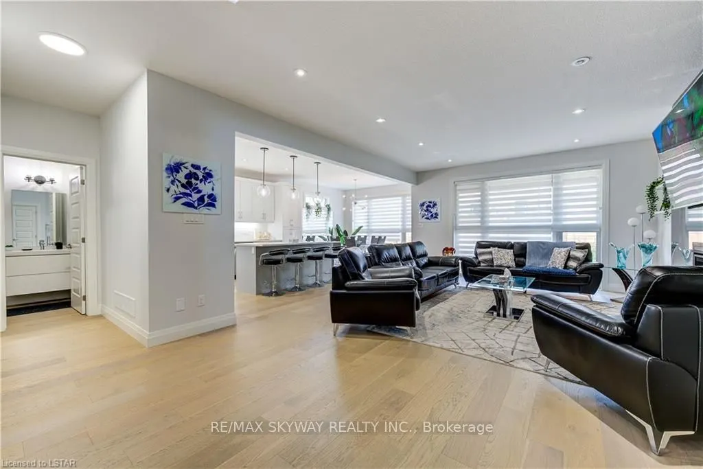 1774 Brunson Way