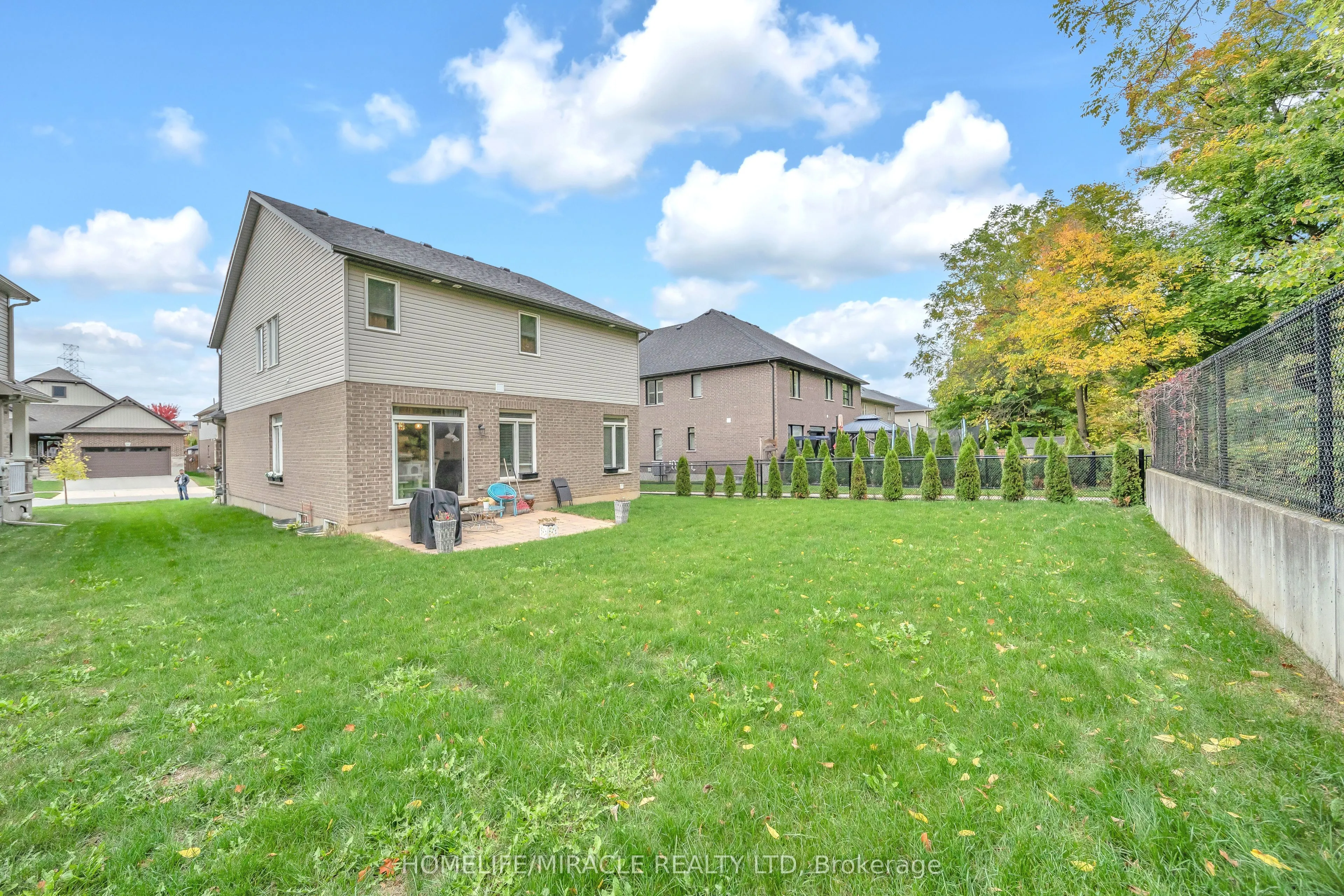 79 Elmbank Trail