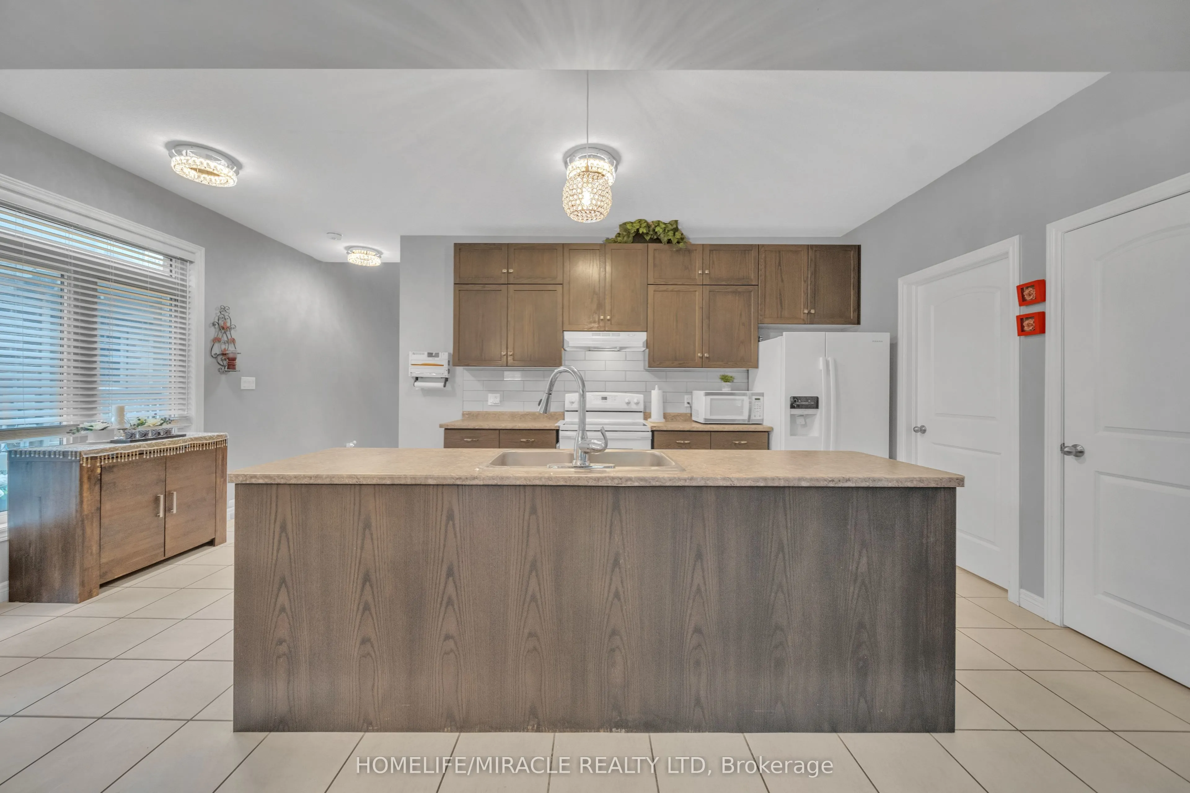 79 Elmbank Trail