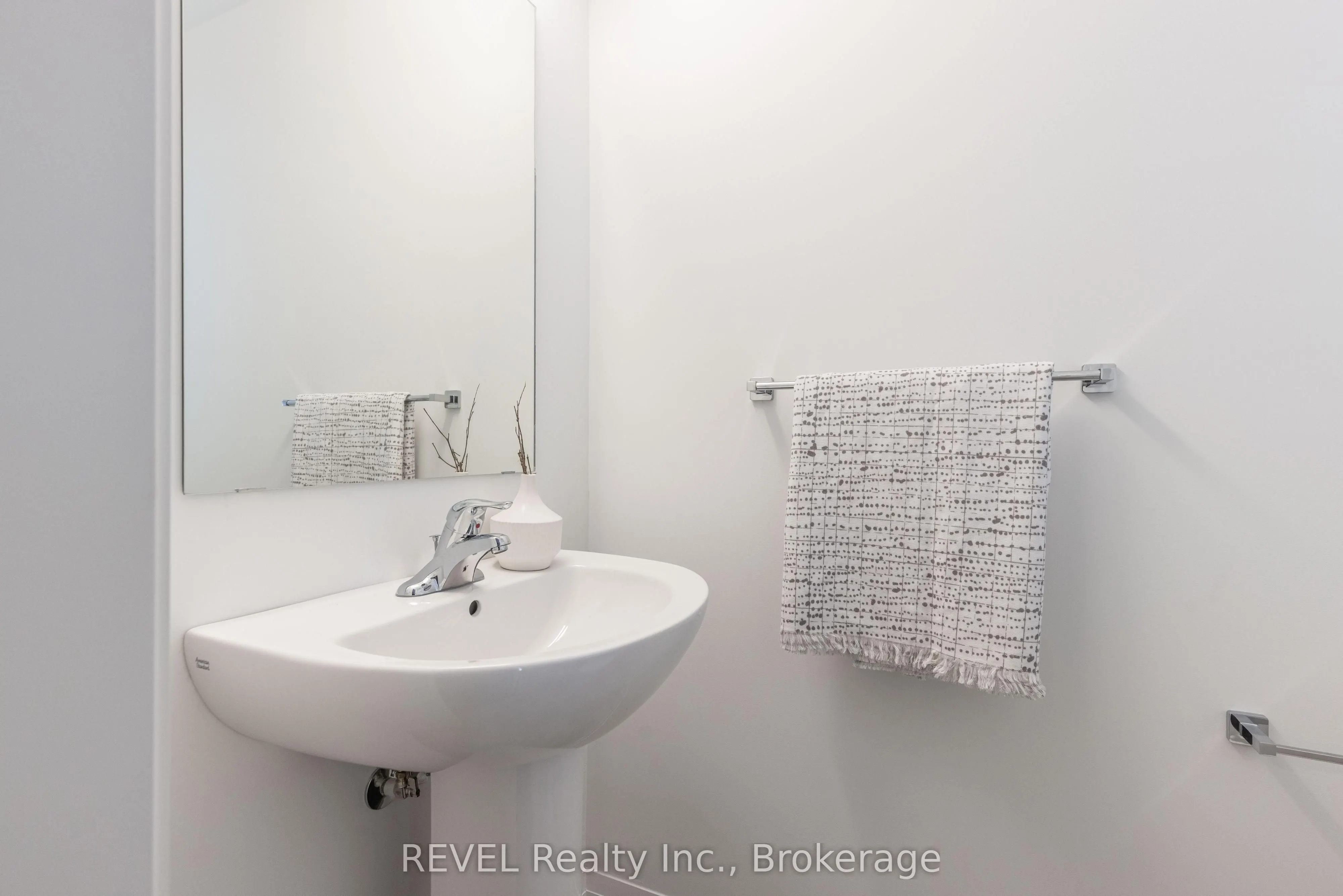 35 Southworth Street N, #34