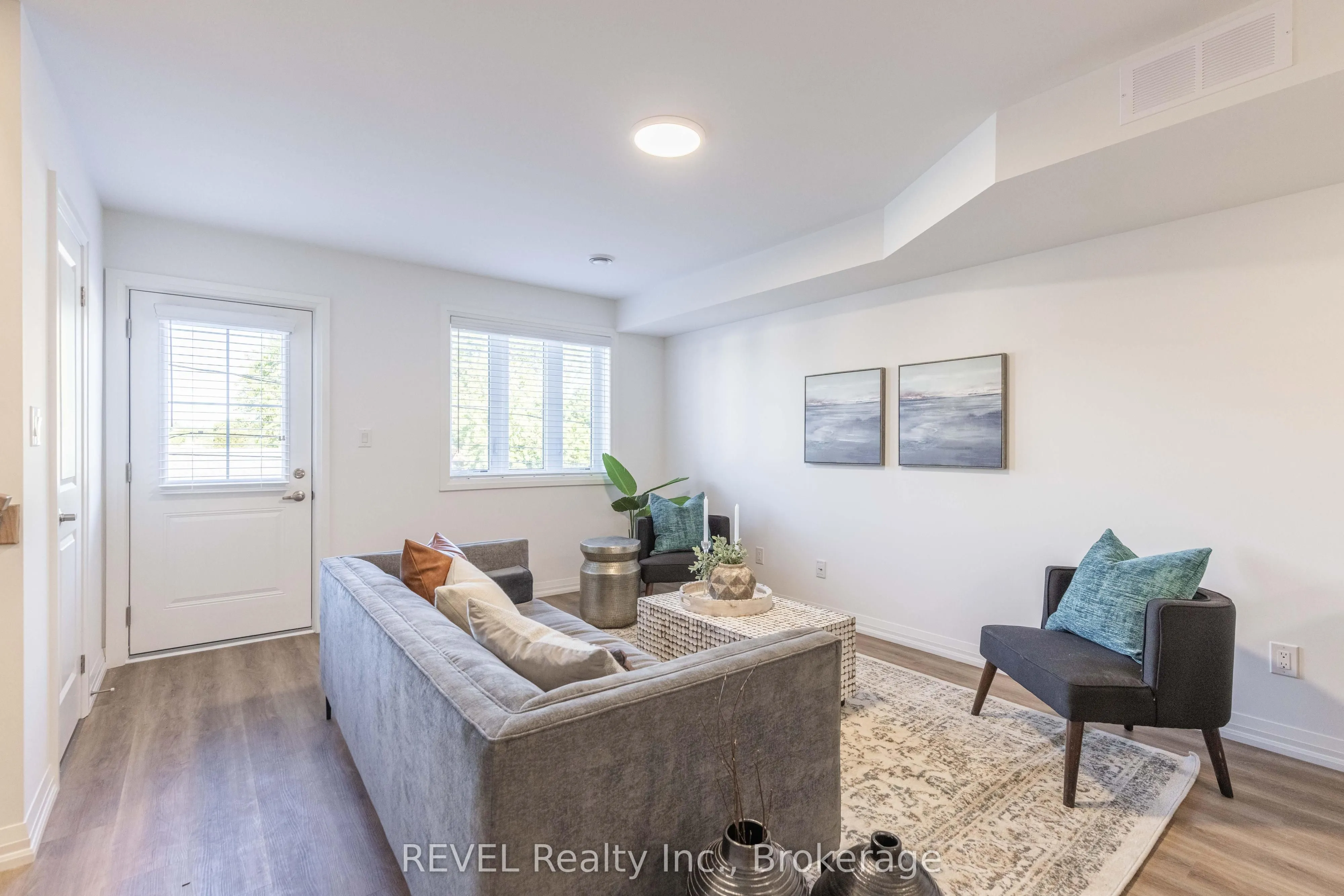 35 Southworth Street N, #34
