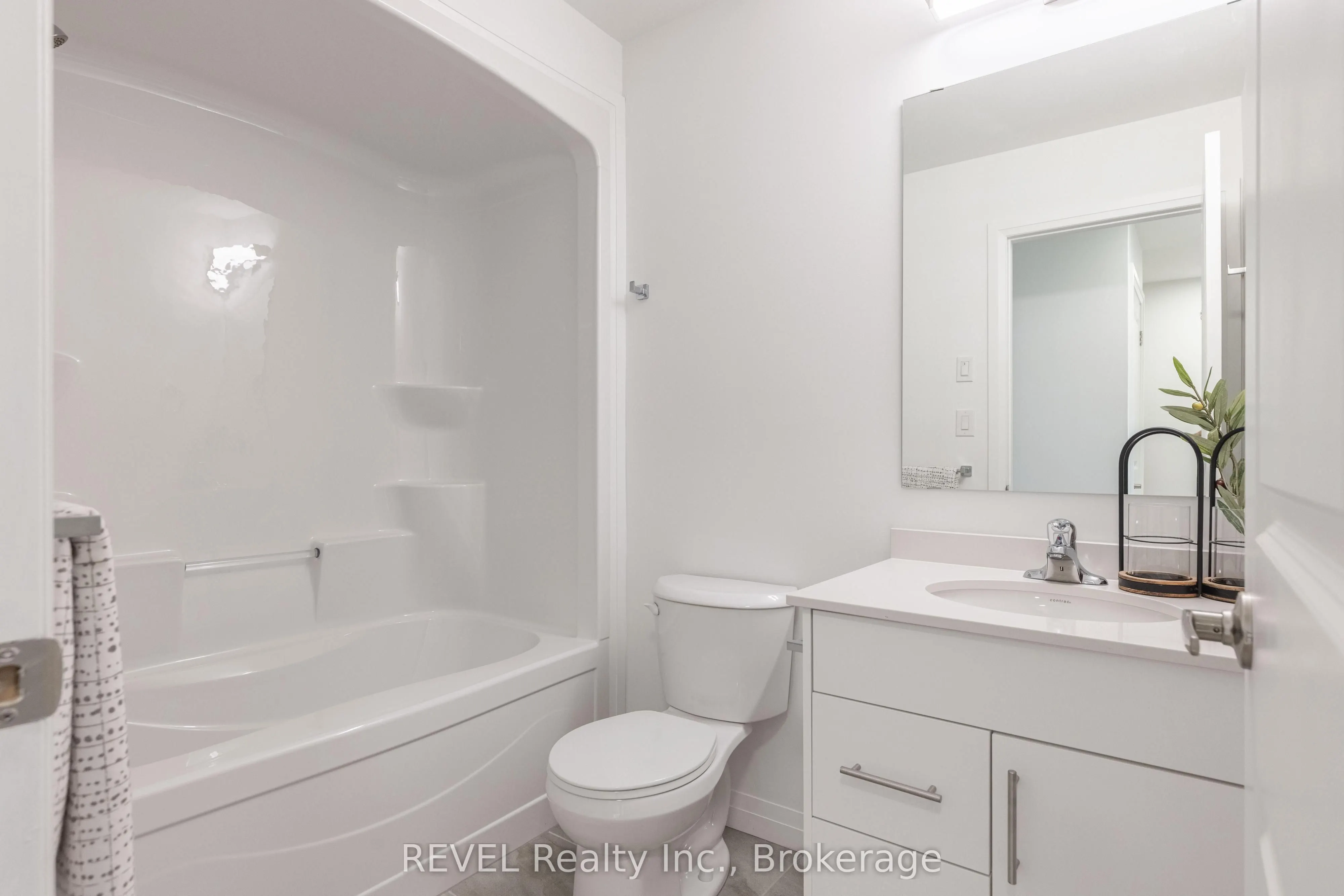 35 Southworth Street N, #34