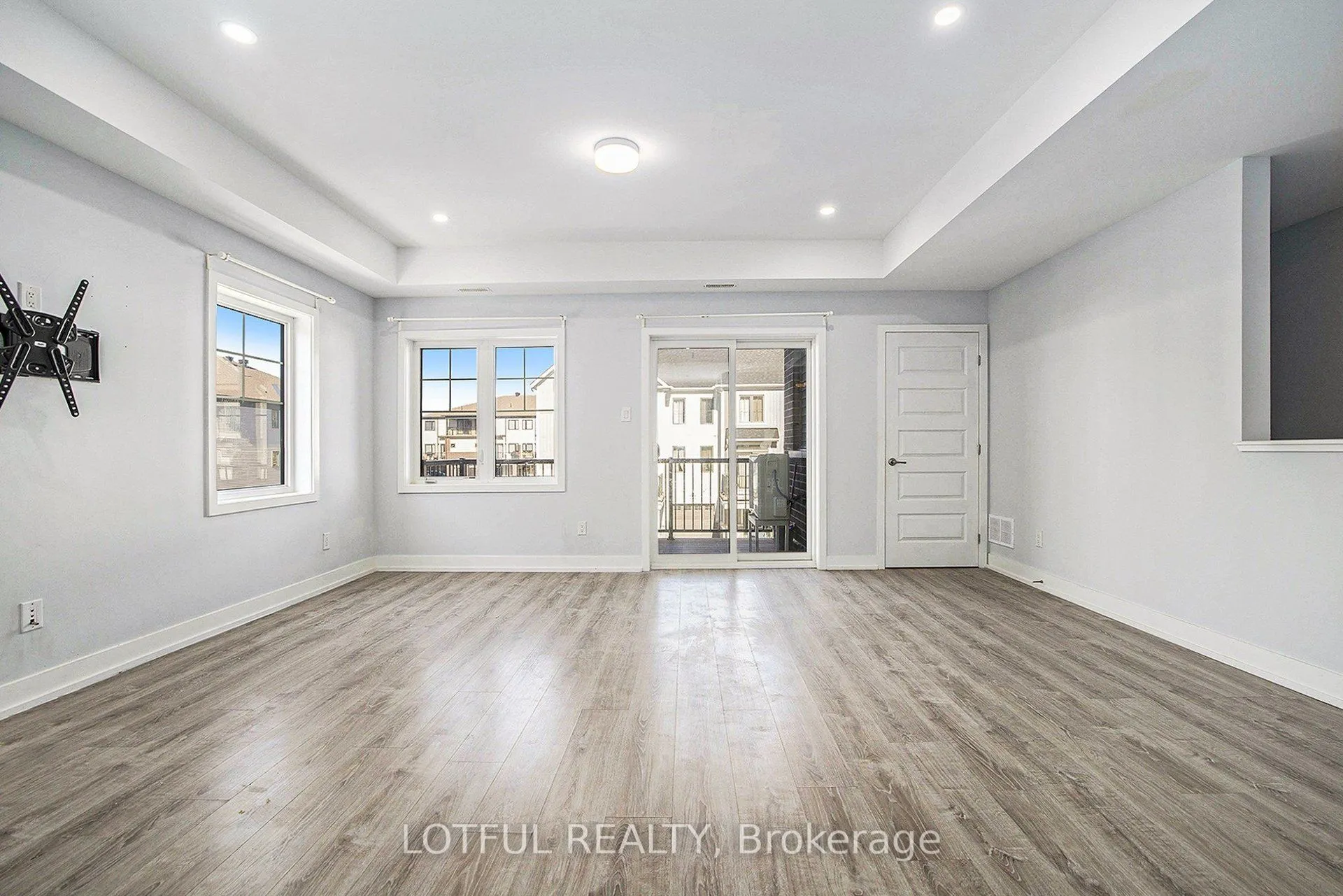 288 Anyolite Private, #103