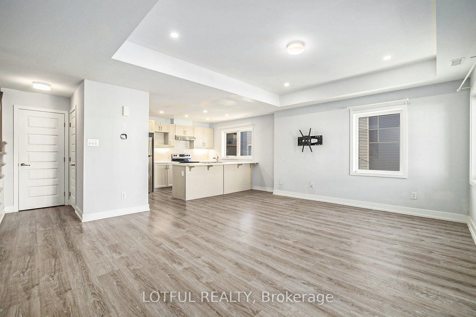 288 Anyolite Private, #103