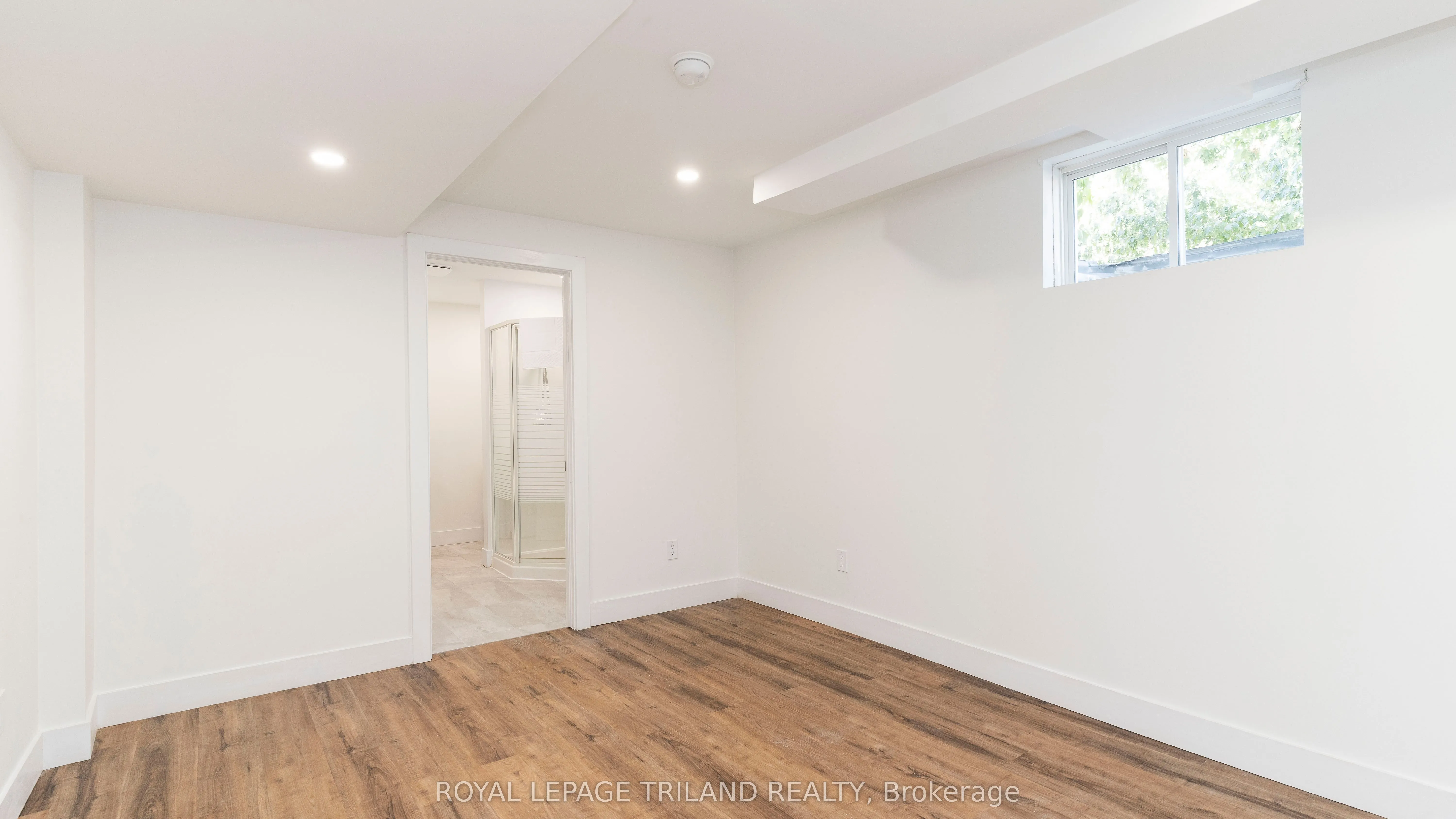 4 Schreyer Drive