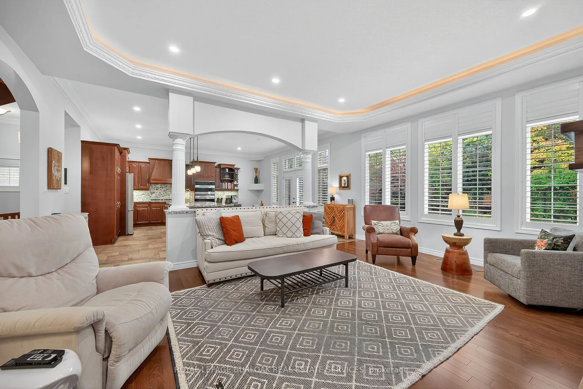 248 Cloverleaf Drive