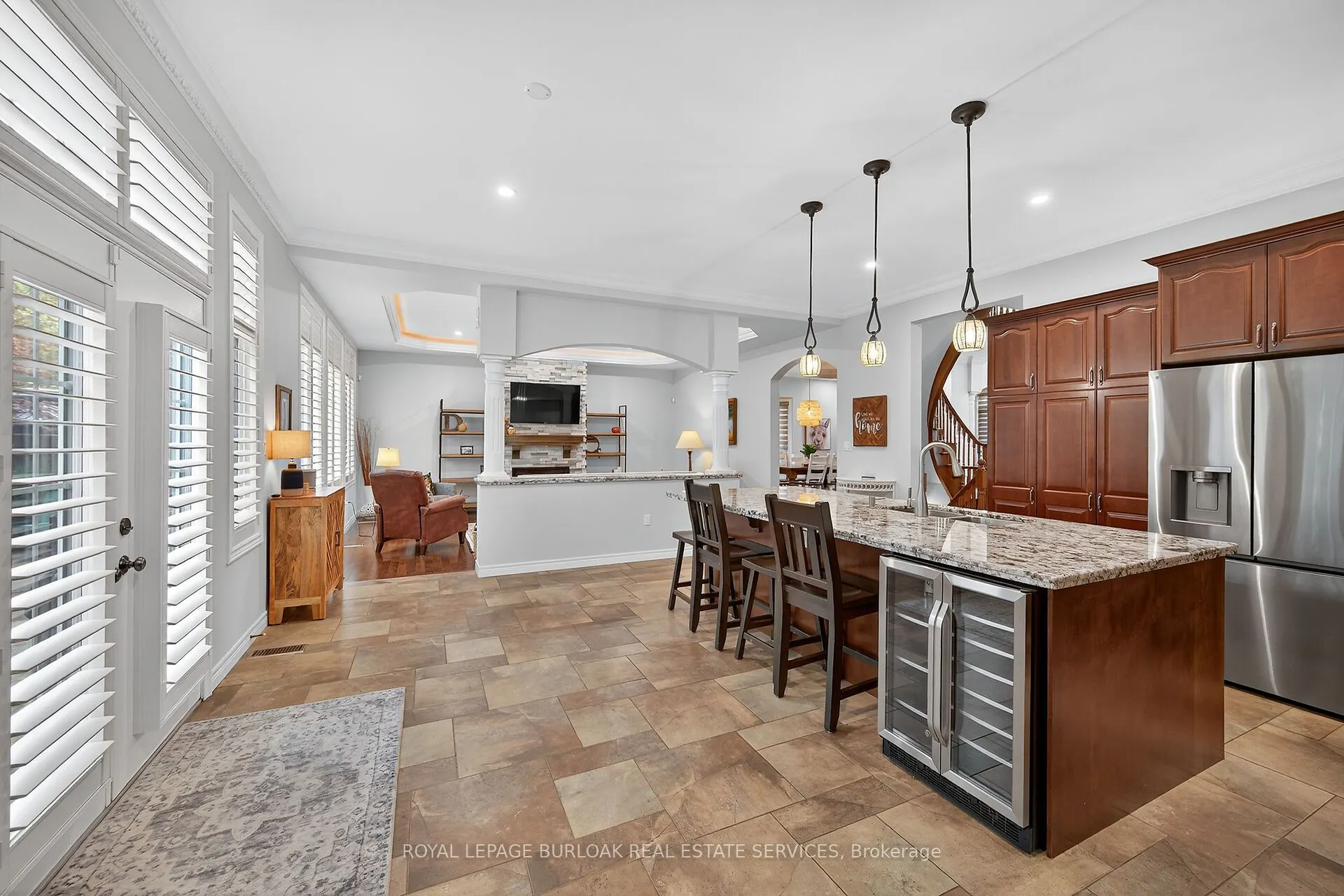 248 Cloverleaf Drive