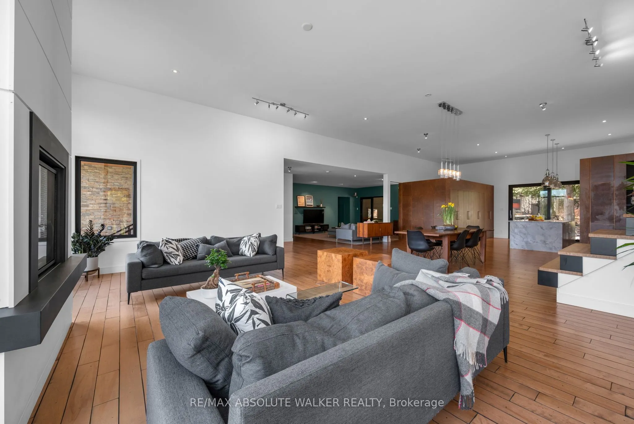 19421 Kenyon Concession 1 Road